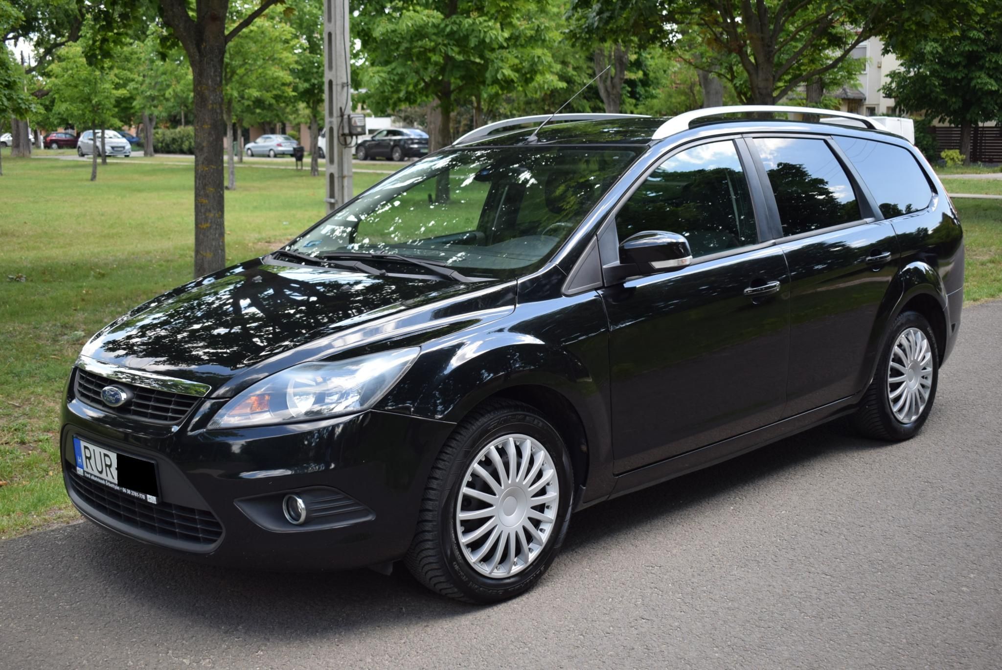 Használtautó - FORD FOCUS 1.8 Trend kombi Hideg klíma!