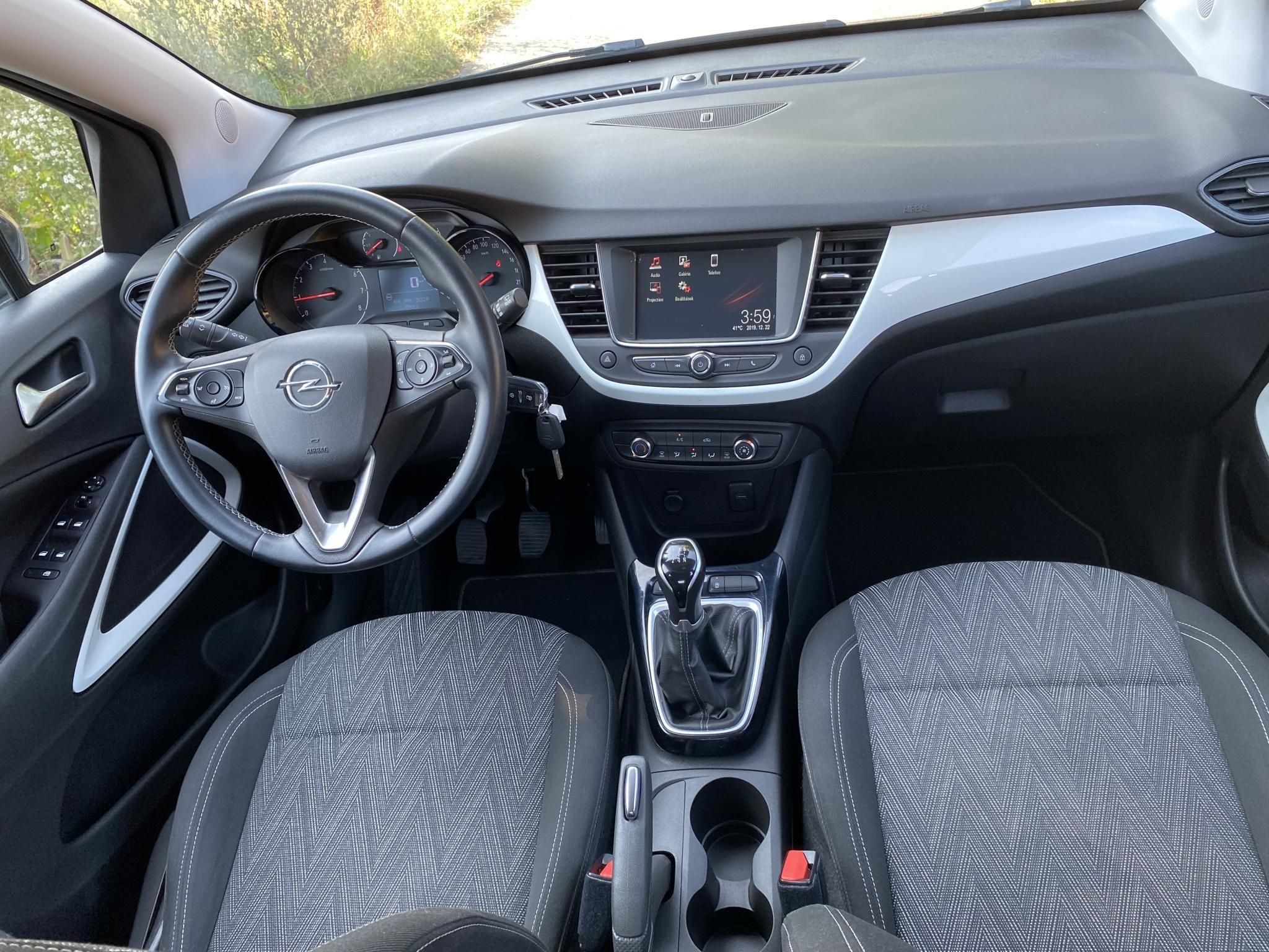 Használtautó - OPEL CROSSLAND X 1.2 Elegance Friss műszaki! Garanciával!