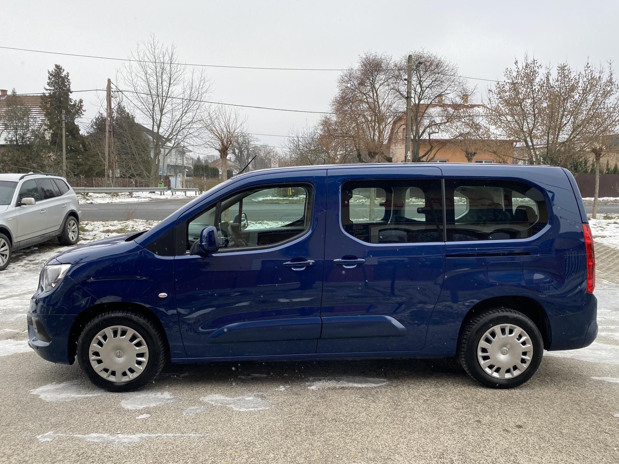 Használtautó - OPEL COMBO Life 1.2 T Enjoy XL (7 személyes ) NAVI! Magyar! GARANCIÁVAL