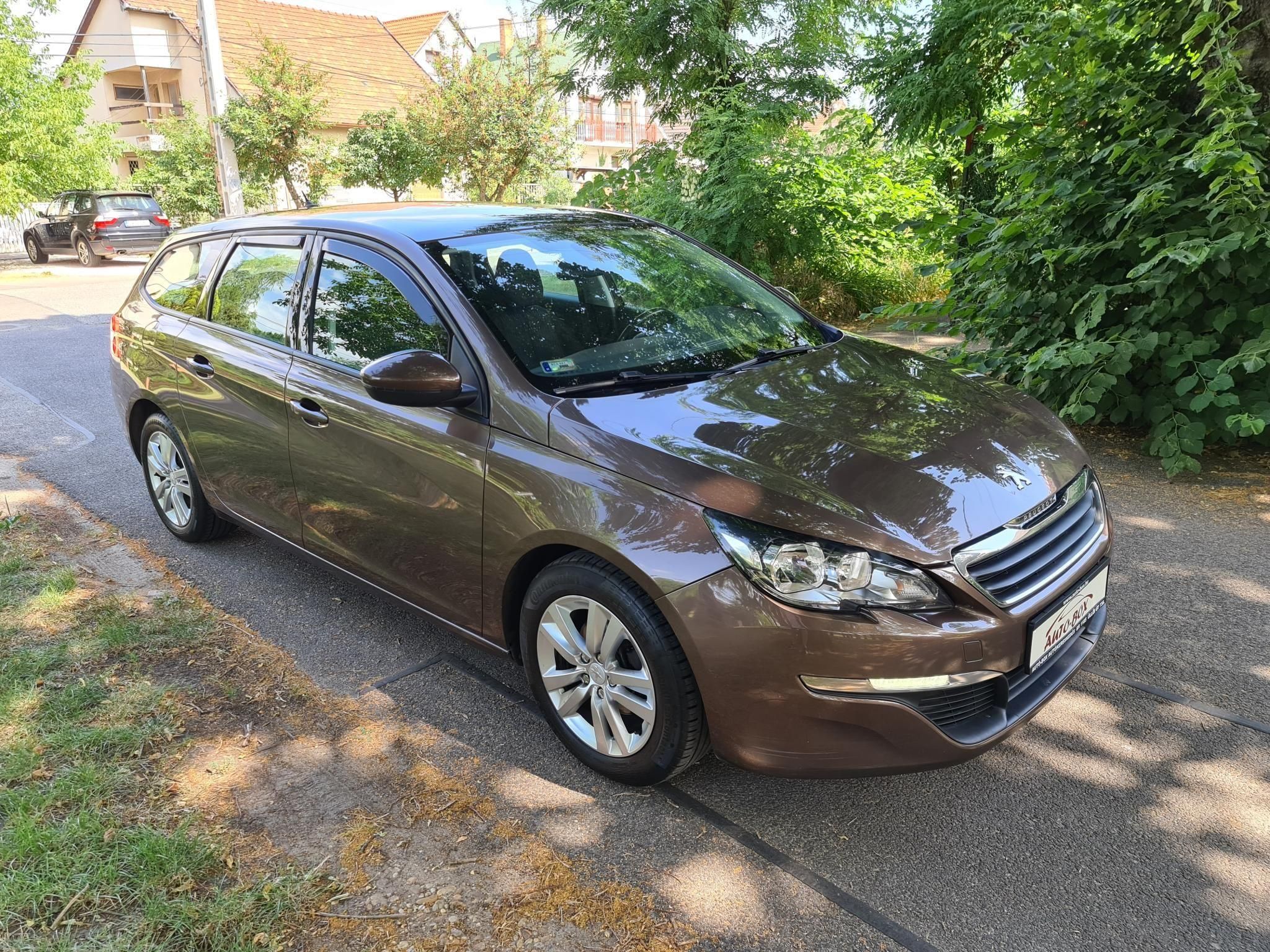 Használtautó - PEUGEOT 308 SW 1.2 PureTech Access