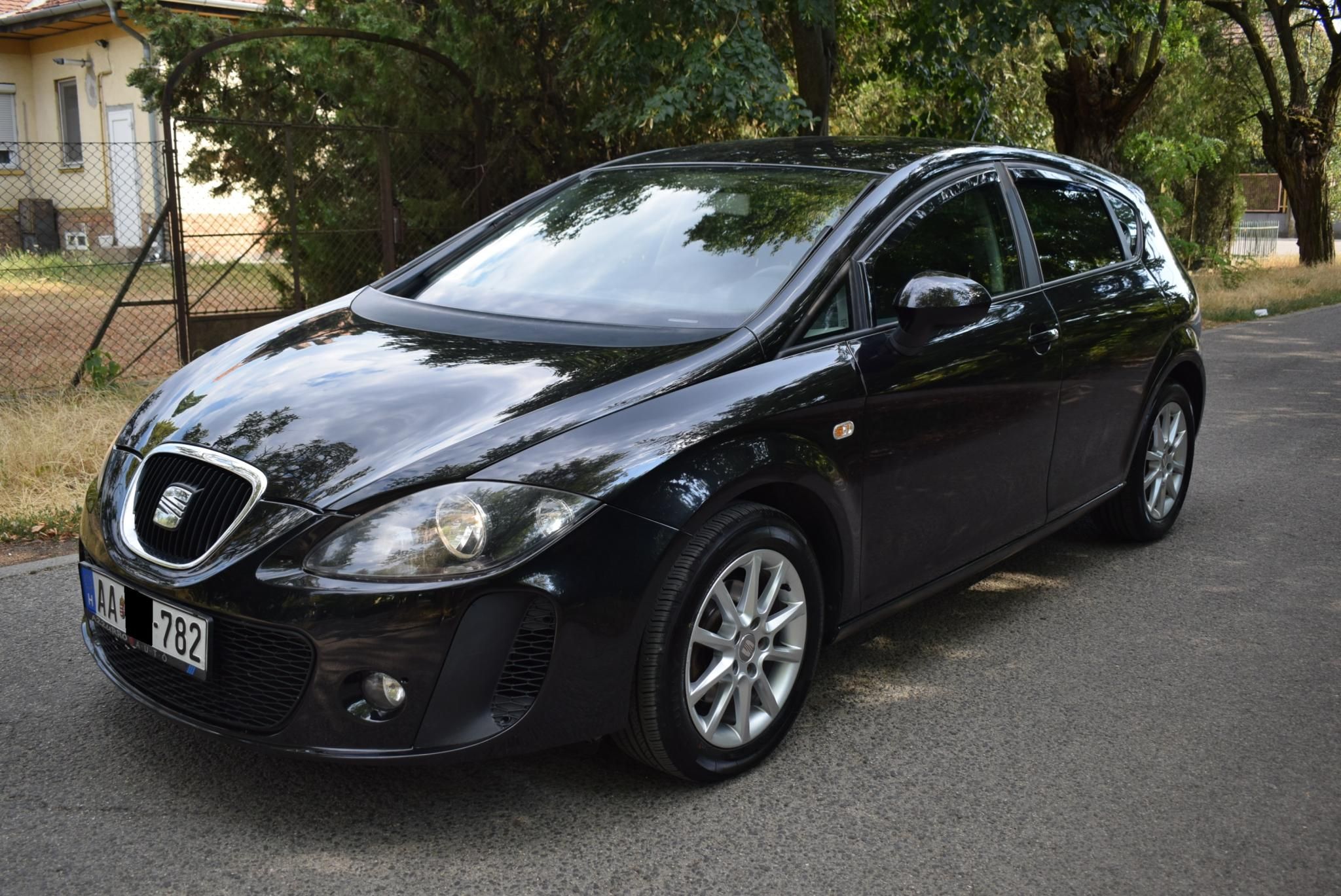 Használtautó - SEAT LEON 1.6 CR TDI Sport