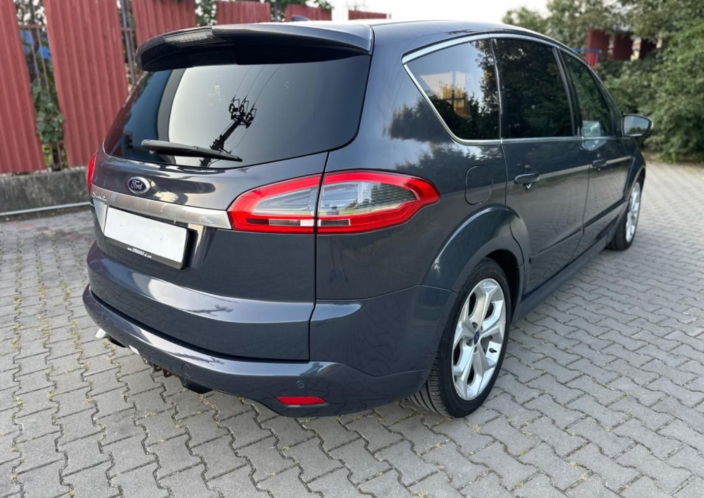 Használtautó - FORD S-MAX 2.0 TDCi Business Powershift