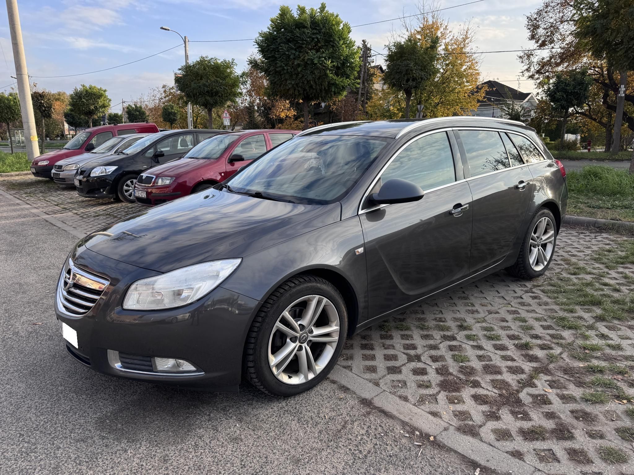 Használtautó - OPEL INSIGNIA Sports Tourer 2.0 CDTI Cosmo