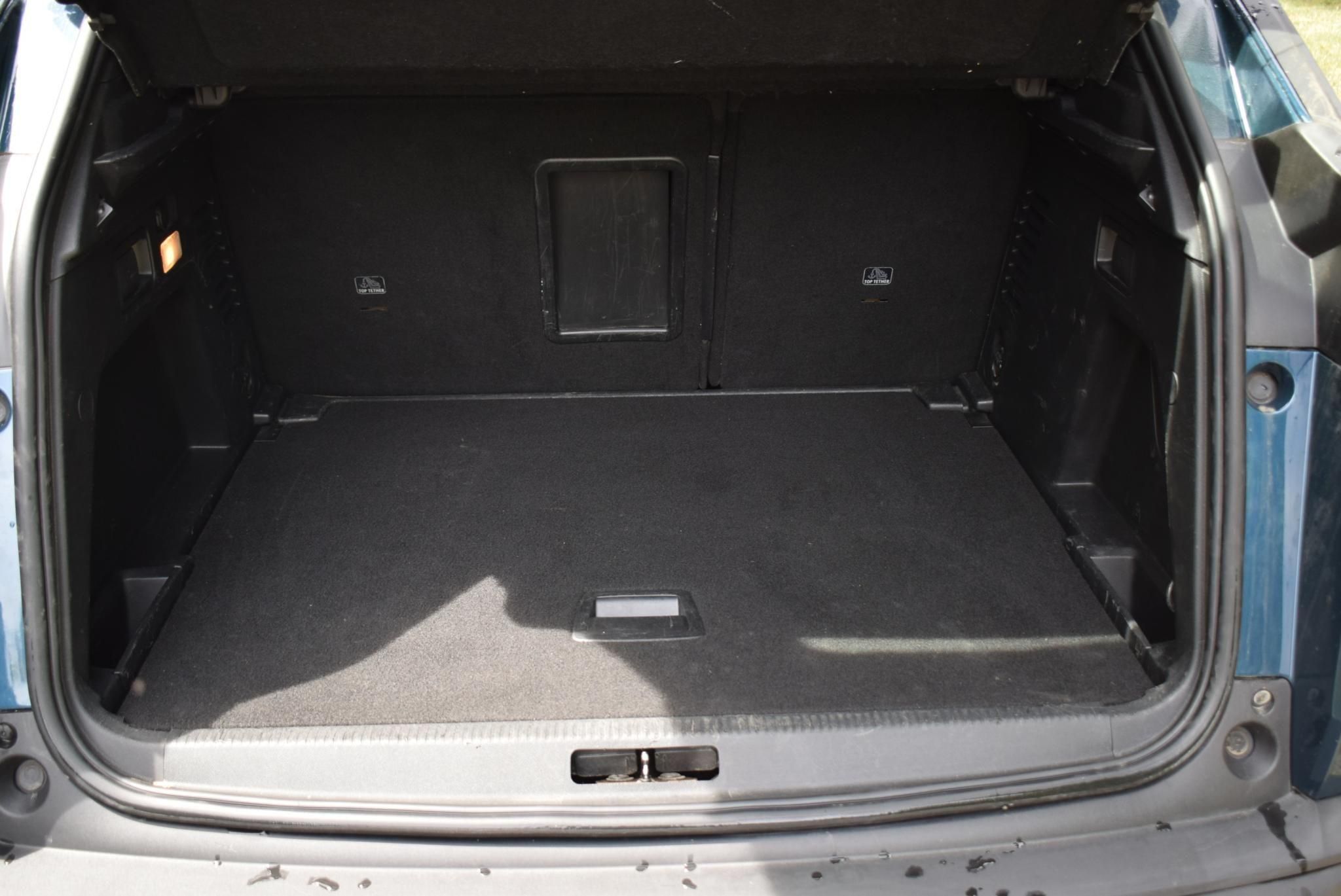 Használtautó - PEUGEOT 3008 1.2 PureTech Allure
