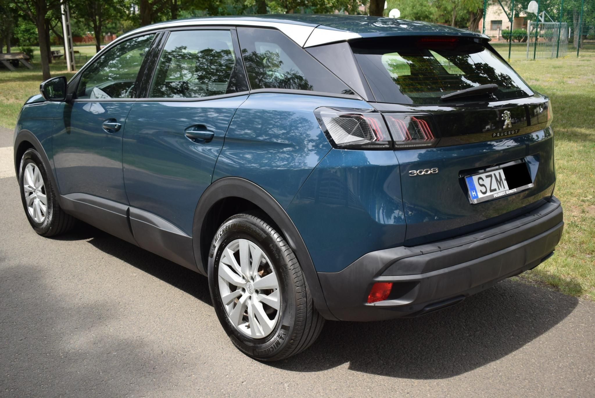 Használtautó - PEUGEOT 3008 1.2 PureTech Allure