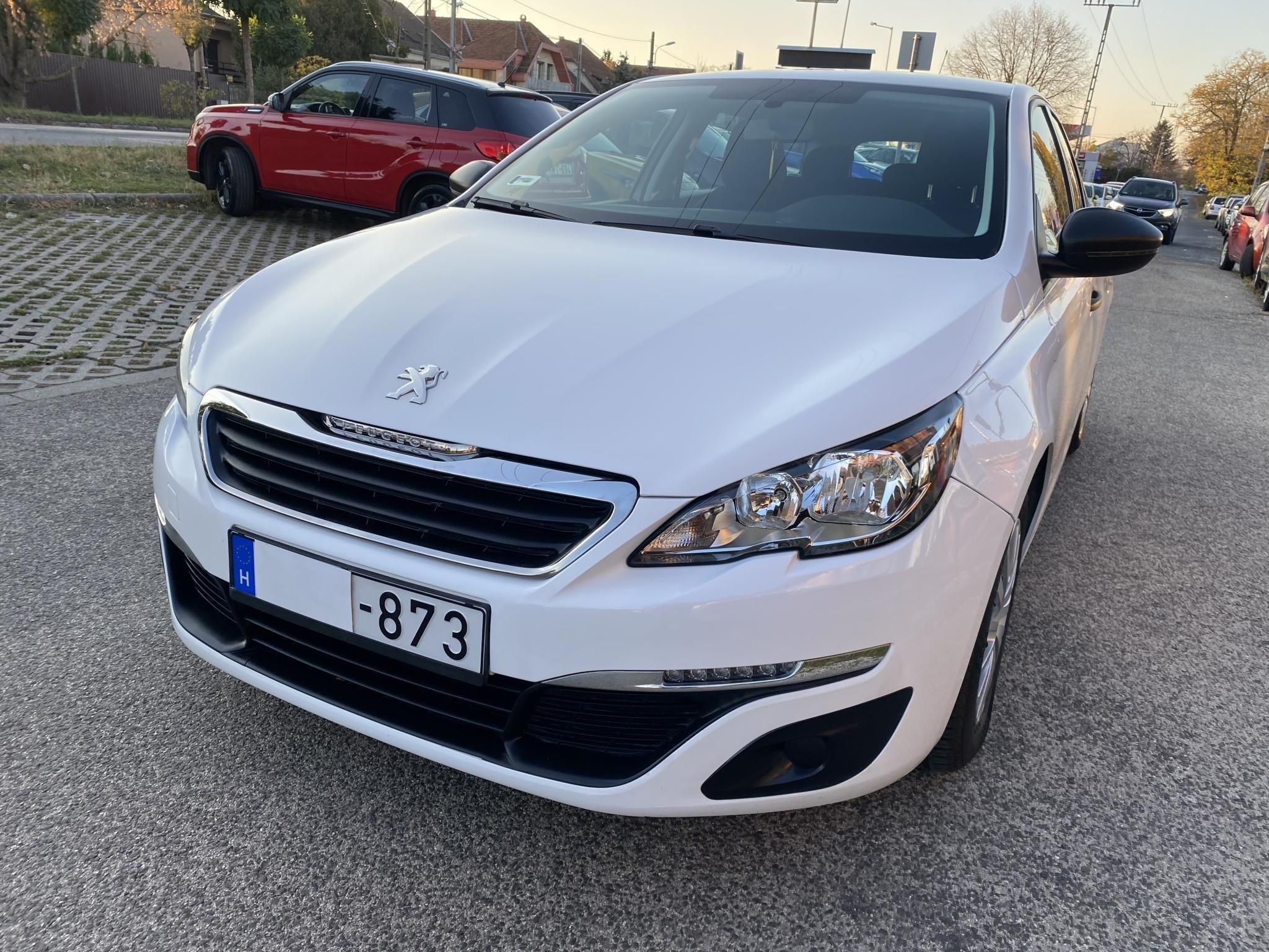 Használtautó - PEUGEOT 308 SW 1.2 PureTech Active Magyar!Friss Műszakival! GARANCIÁVAL