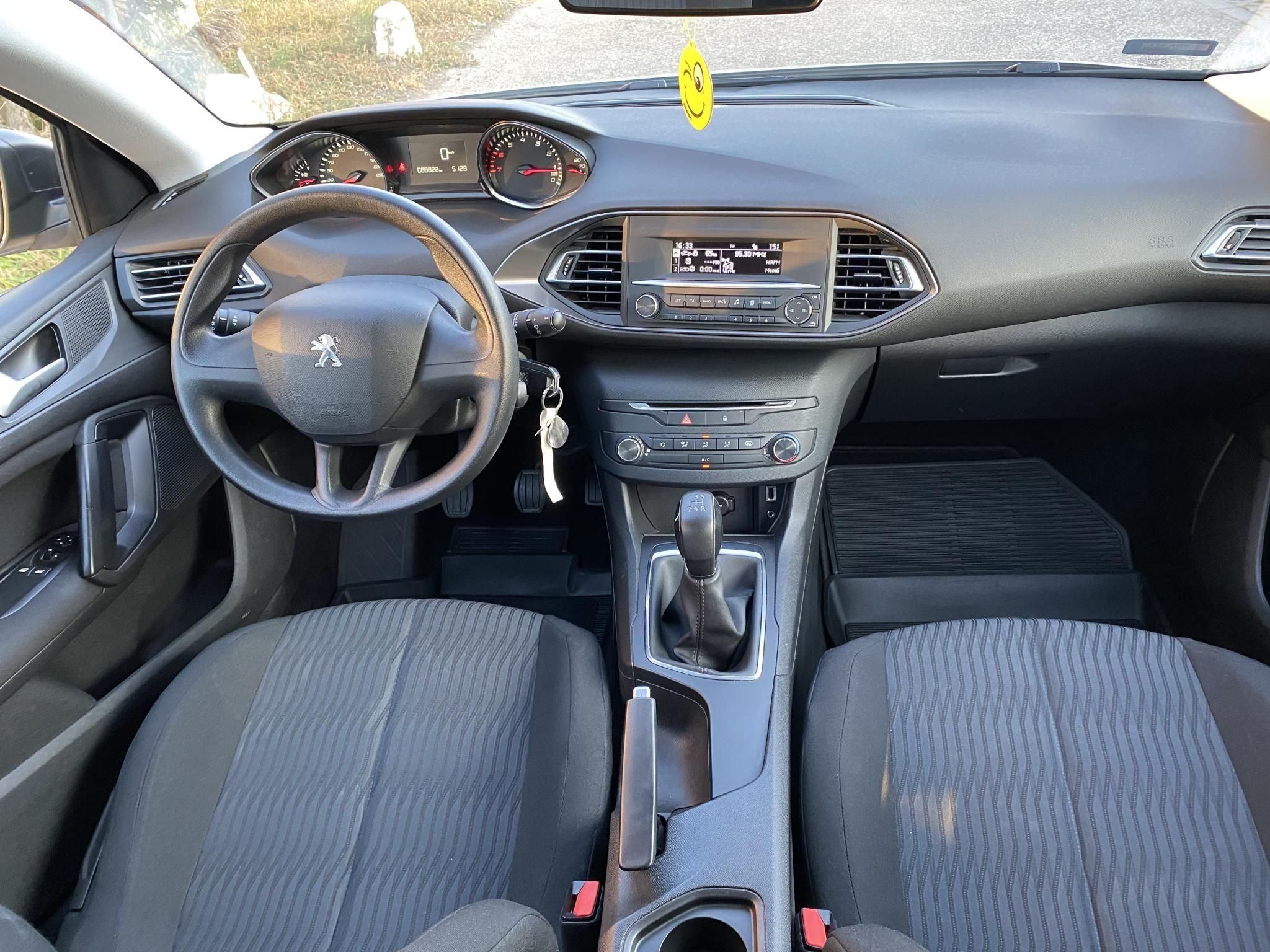 Használtautó - PEUGEOT 308 SW 1.2 PureTech Active Magyar!Friss Műszakival! GARANCIÁVAL