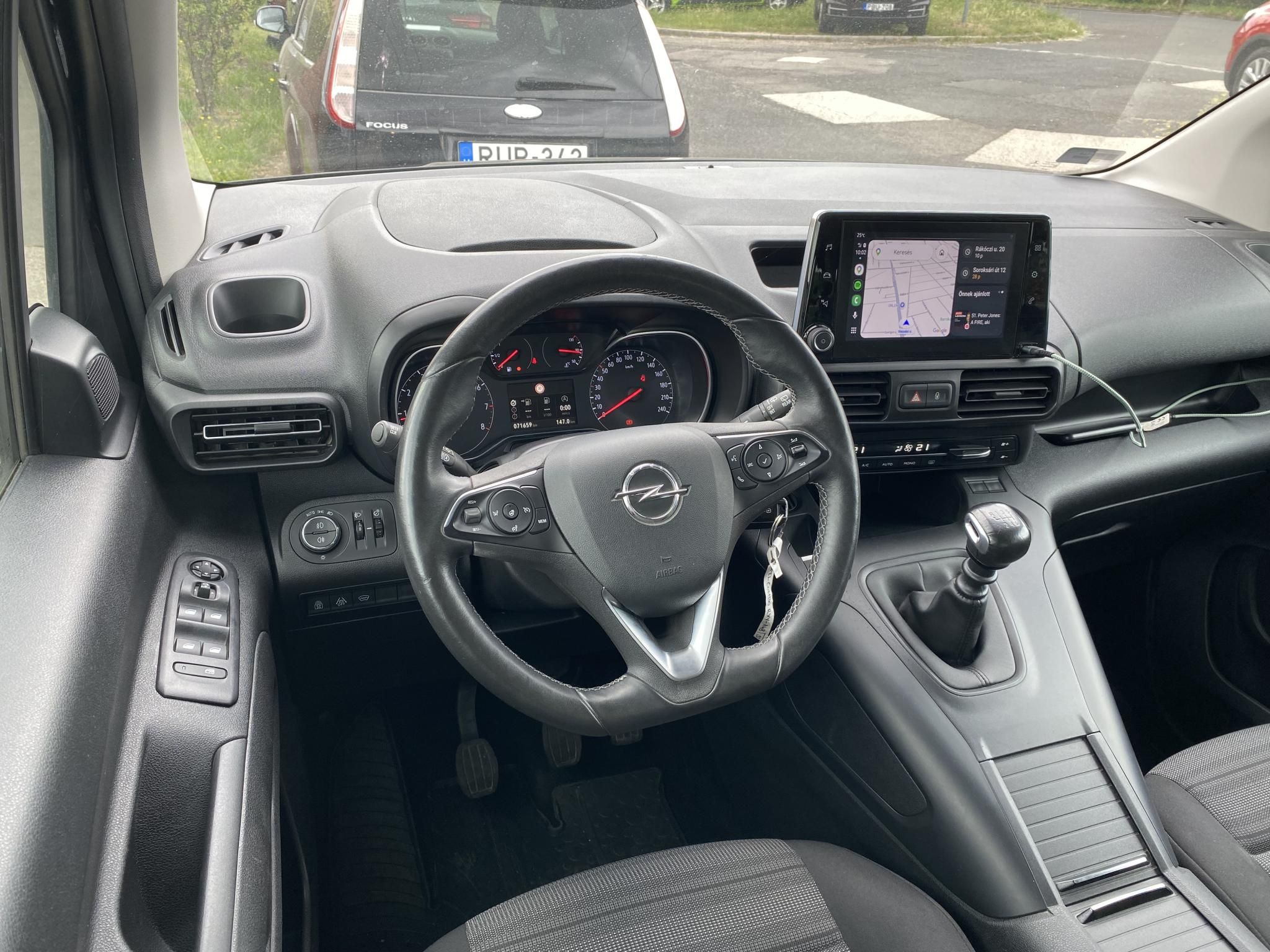 Használtautó - OPEL COMBO Life 1.2 T Enjoy (7 személyes ) MAGYAR ELSŐ TULAJDONOSTÓL! Garanciával!