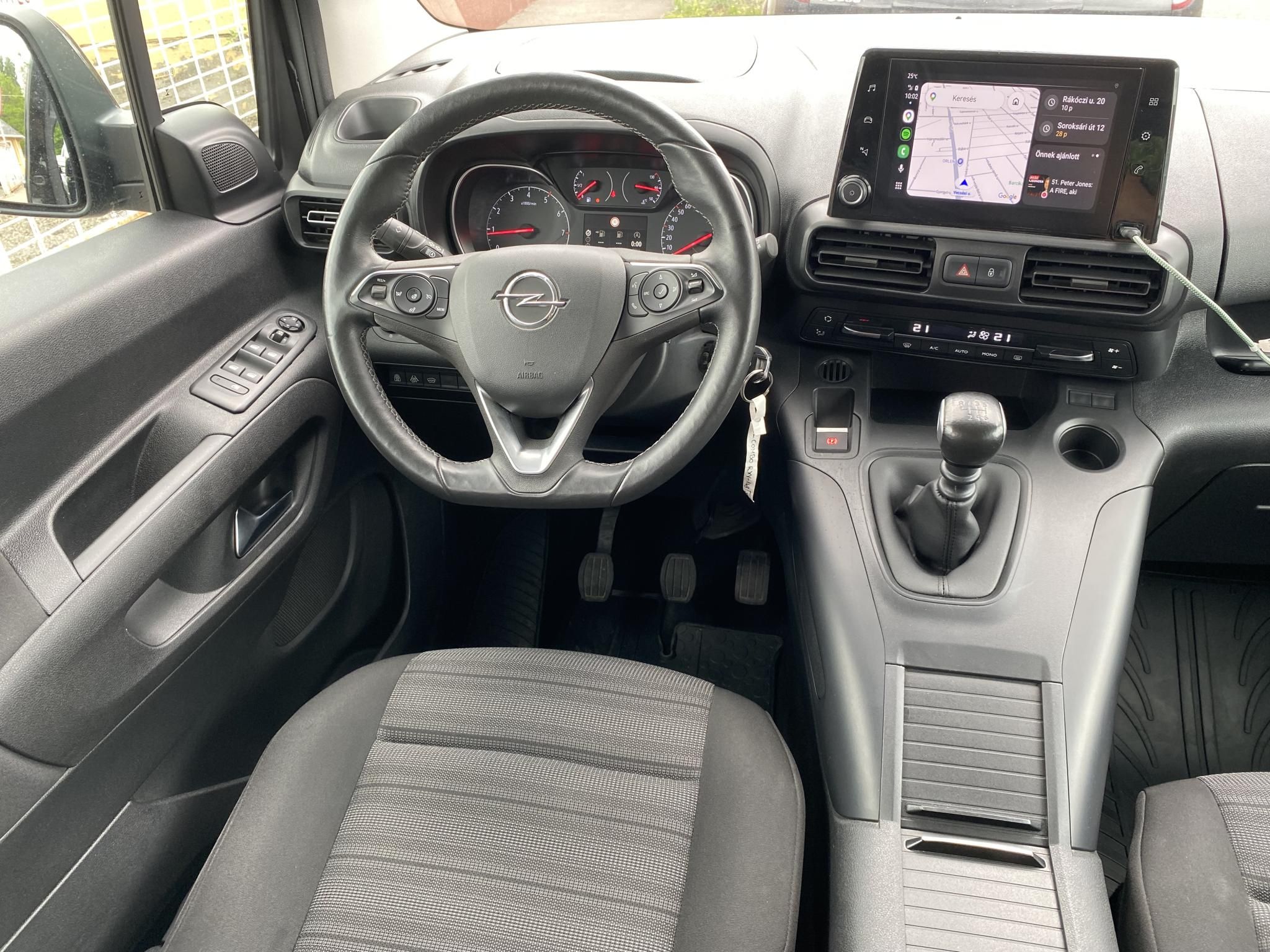 Használtautó - OPEL COMBO Life 1.2 T Enjoy (7 személyes ) MAGYAR ELSŐ TULAJDONOSTÓL! Garanciával!