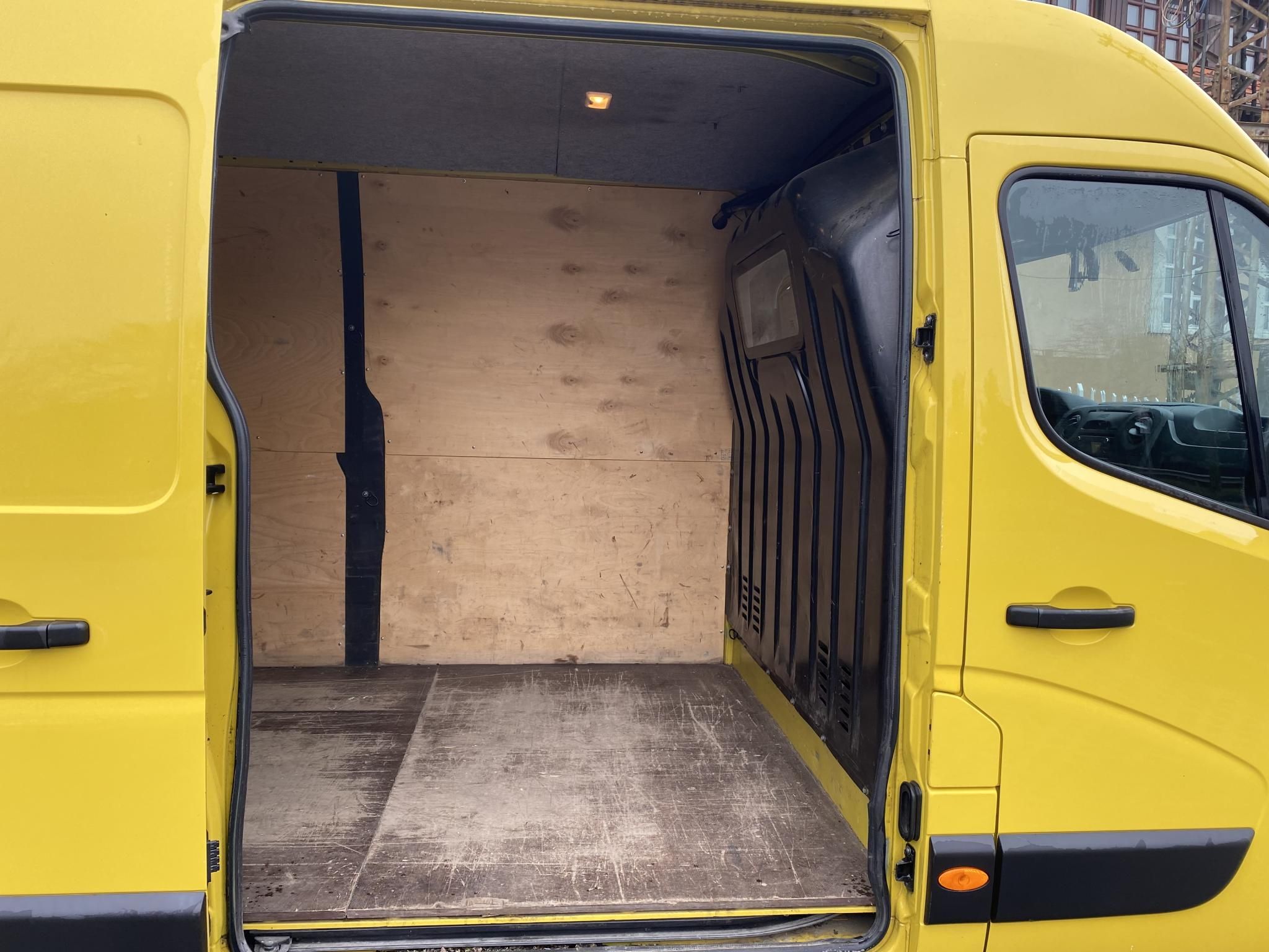 Használtautó - RENAULT MASTER 2.3 dCi 130 L3H2 3,5t Pack Comfort RWD TwinWheel Magyar! GARANCIÁVAL