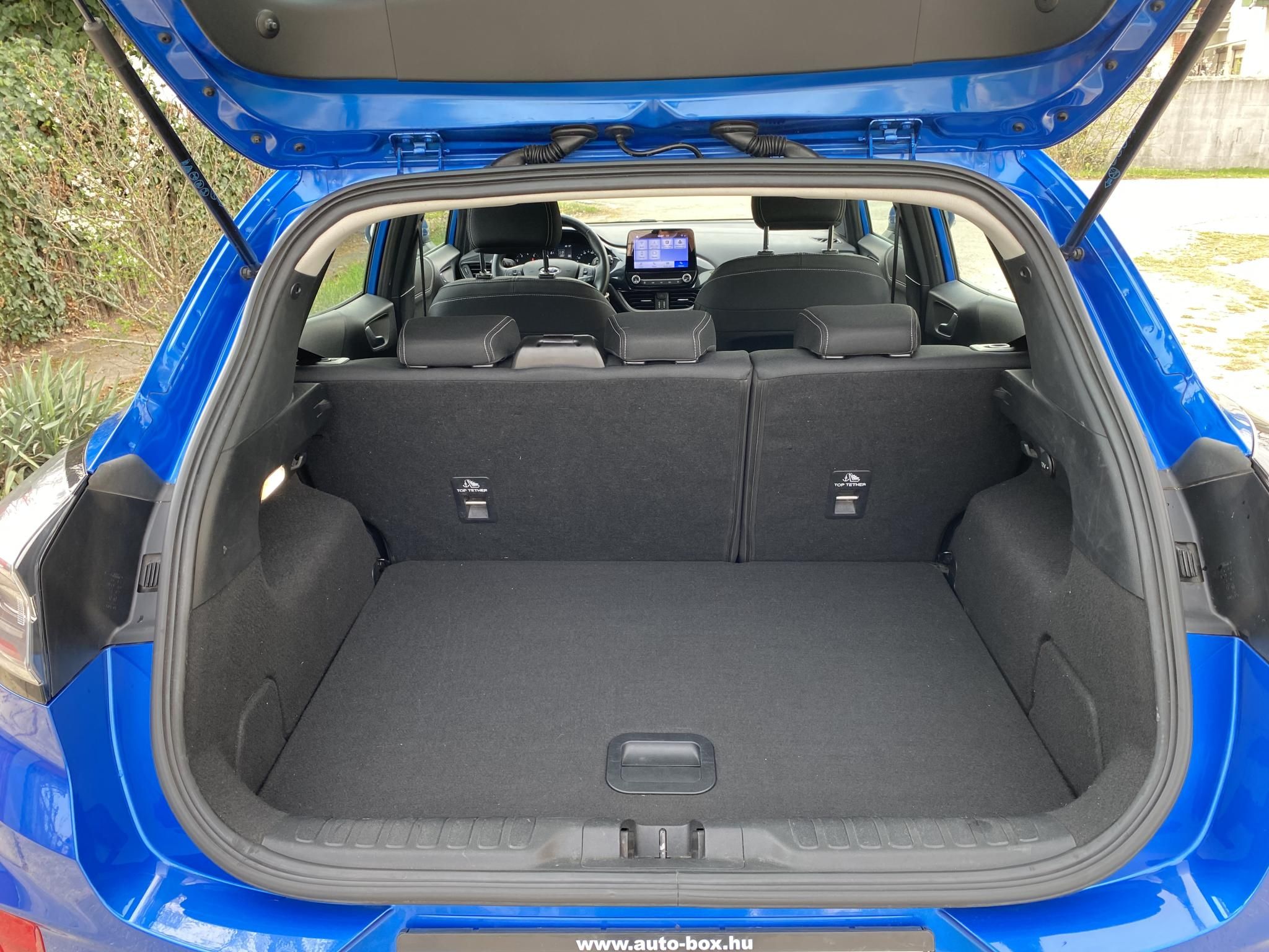 Használtautó - FORD PUMA 1.0 EcoBoost Titanium Design Magyar! Gyári GARANCIÁVAL!