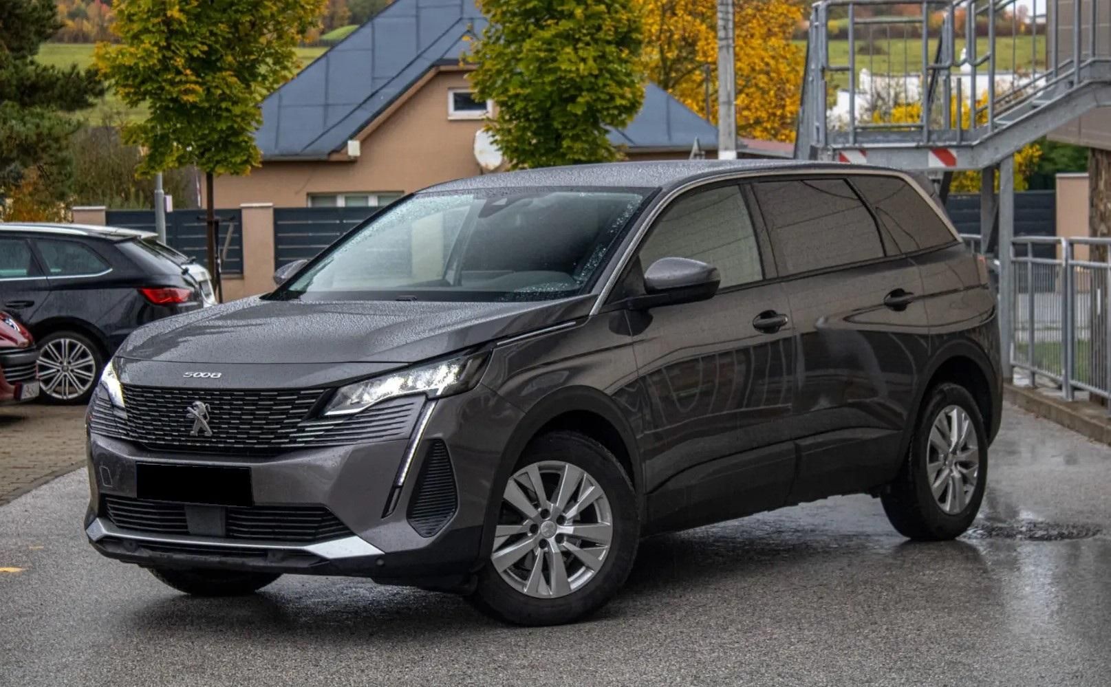 Használtautó - PEUGEOT 5008 1.2 PureTech Allure Pack (7 személyes ) Garanciával!