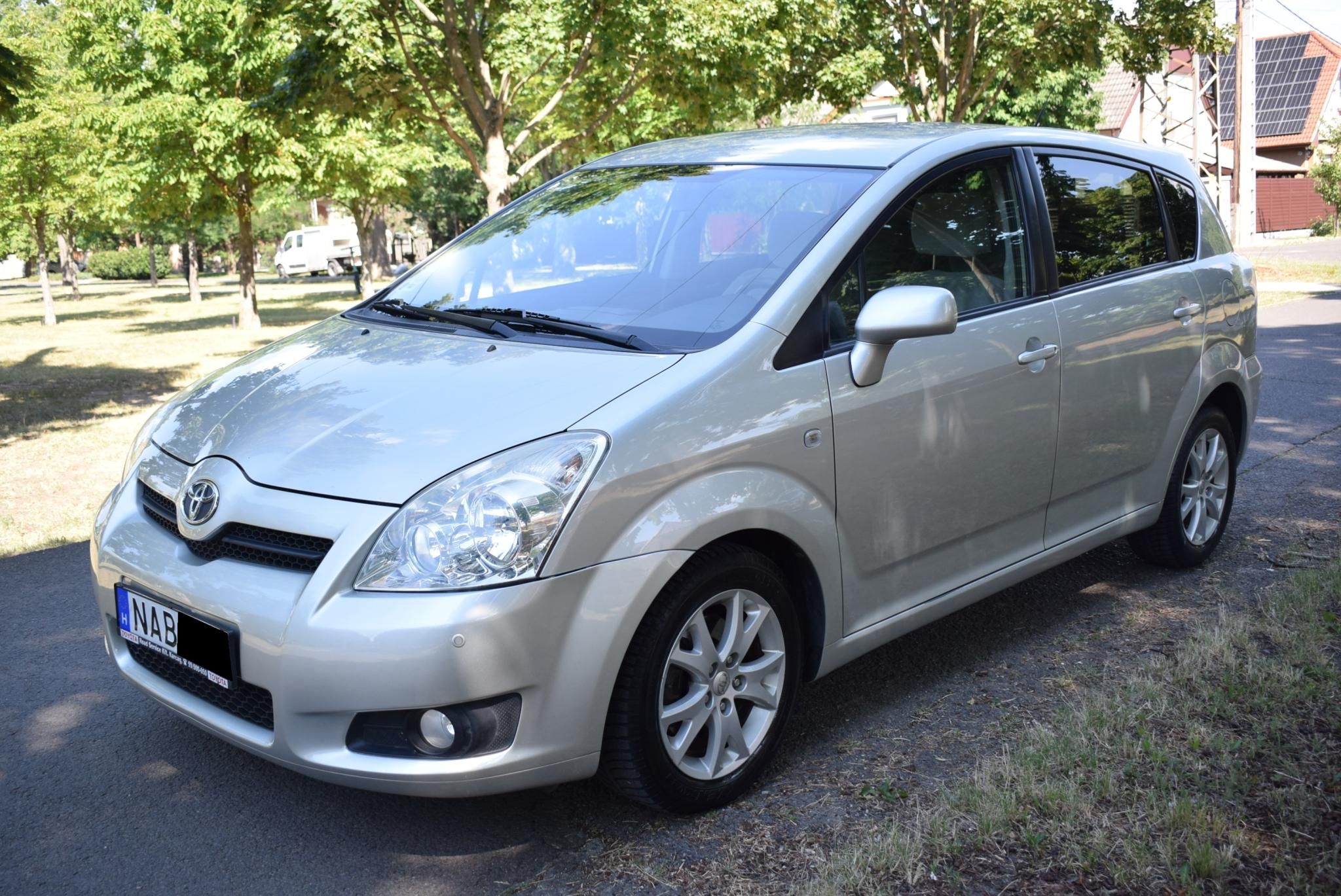 Használtautó - TOYOTA COROLLA VERSO 1.8 Linea Sol M-MT 7személyes