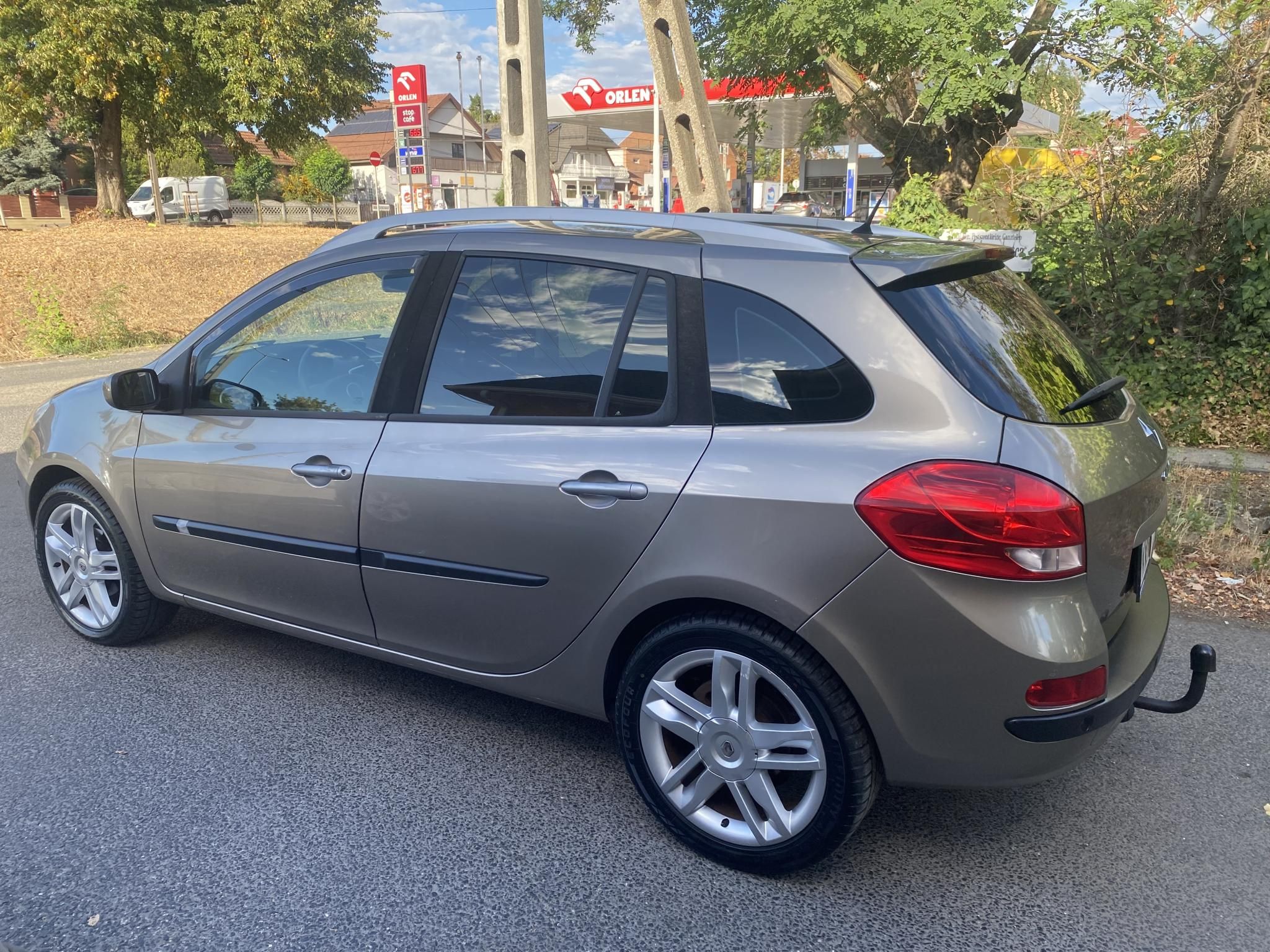 Használtautó - RENAULT CLIO Grandtour 1.5 dCi Extreme