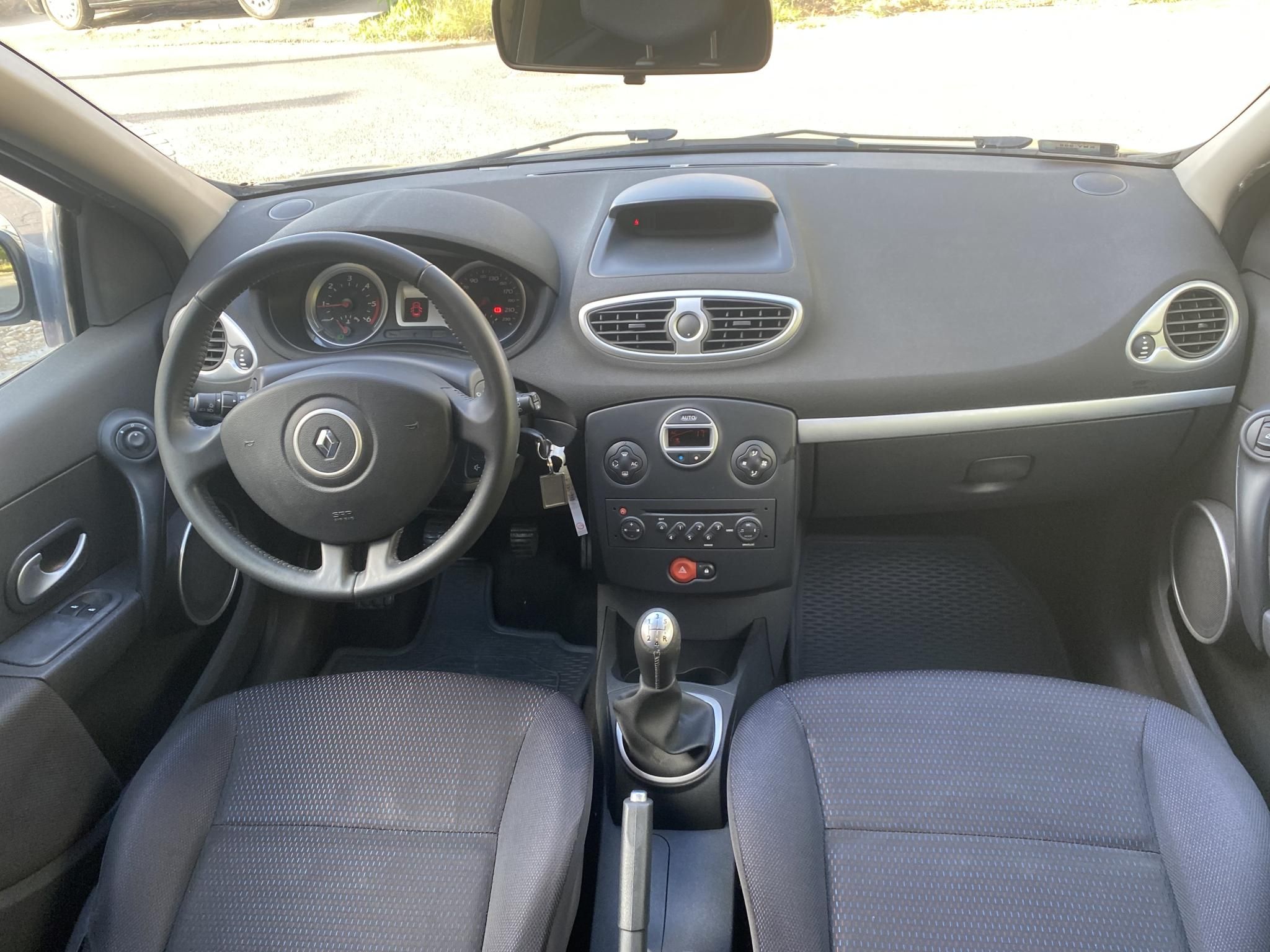 Használtautó - RENAULT CLIO Grandtour 1.5 dCi Extreme