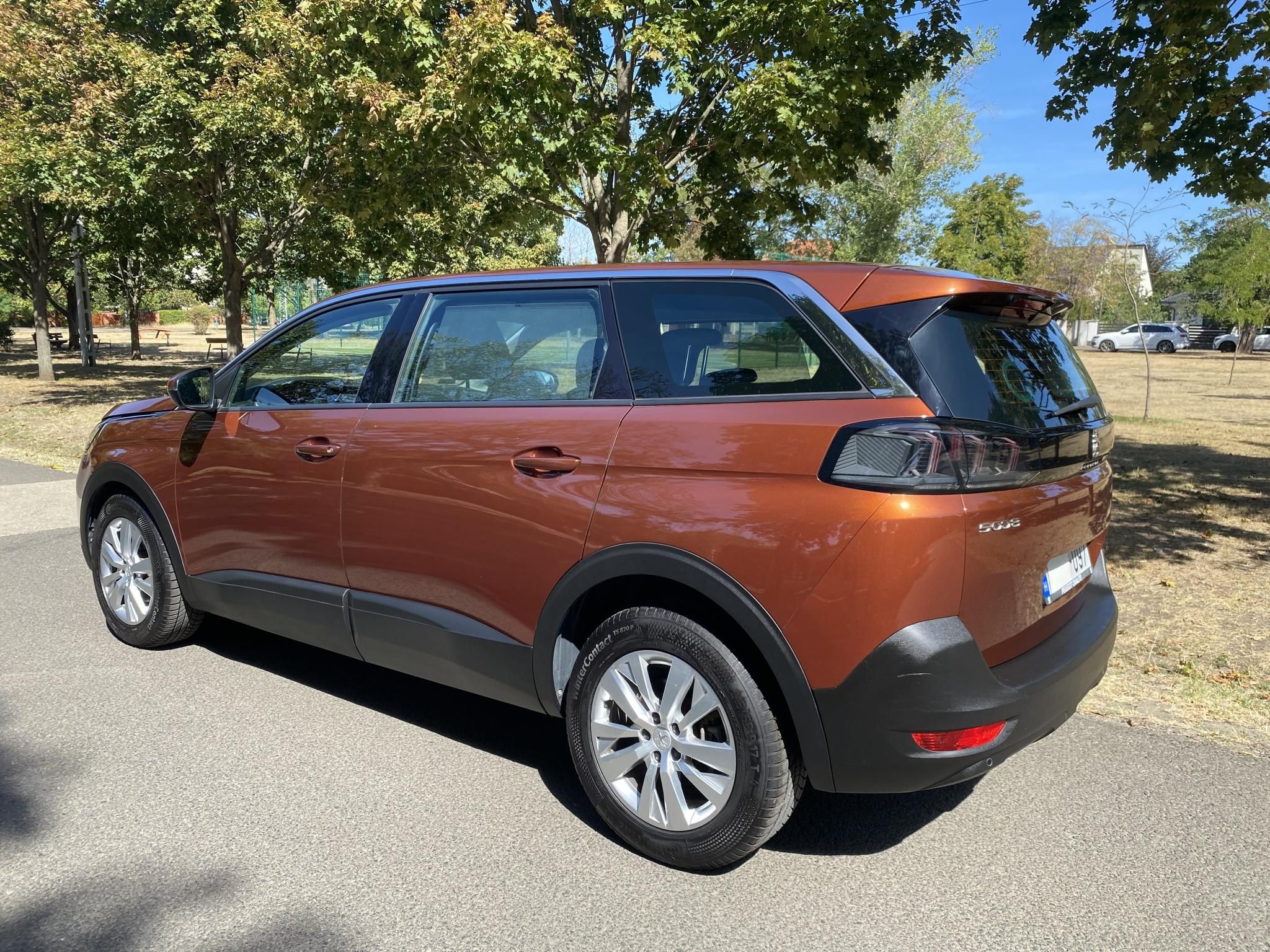 Használtautó - PEUGEOT 5008 1.2 PureTech Family Edition (7 személyes ) Magyar! Első Tulajdonostól! GARANCIÁVAL
