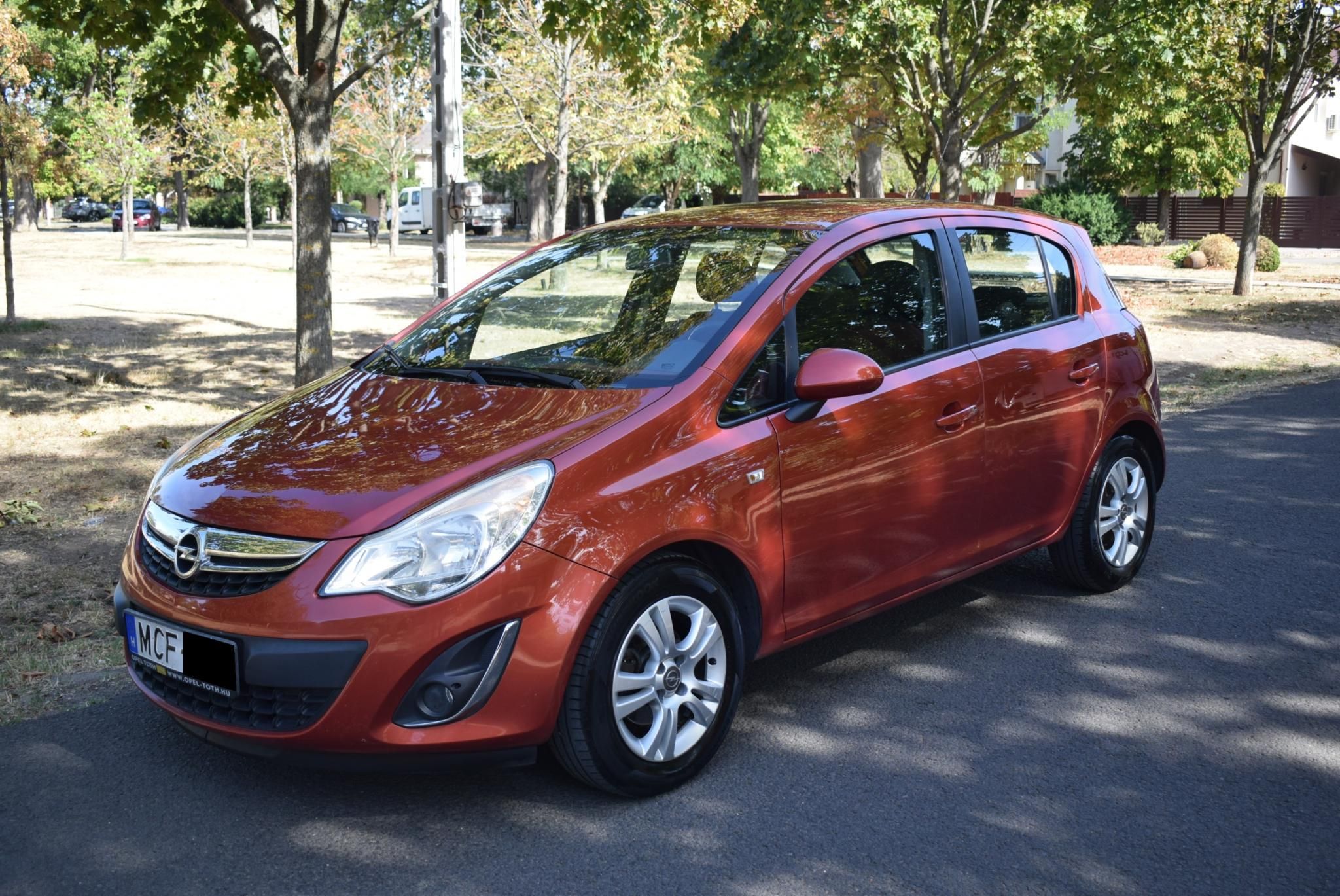 Használtautó - OPEL CORSA D 1.4 Color Edition