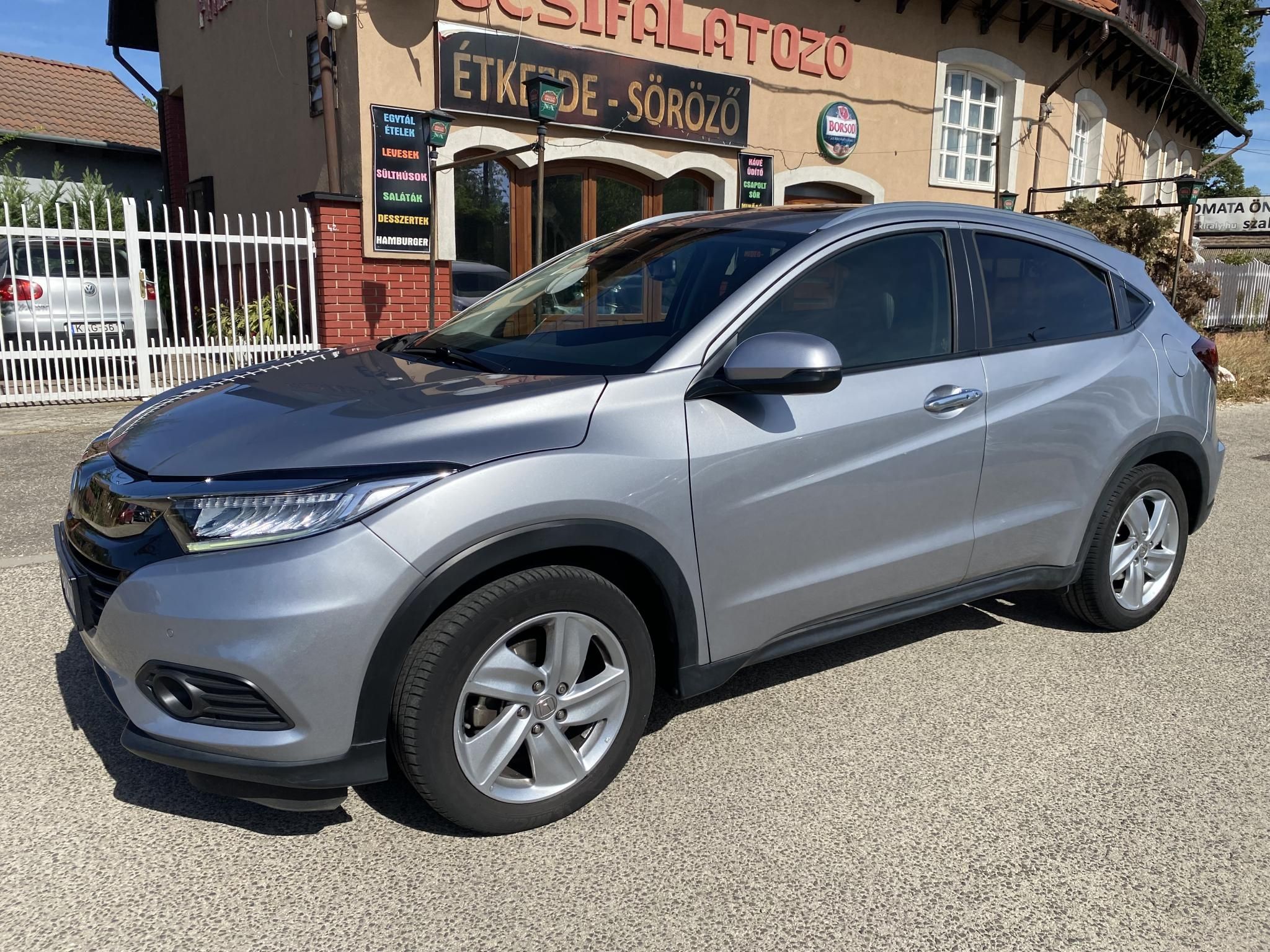 Használtautó - HONDA HR-V 1.5 i-VTEC Executive Magyar! ELSŐ TULAJDONOS!!! Garanciával!