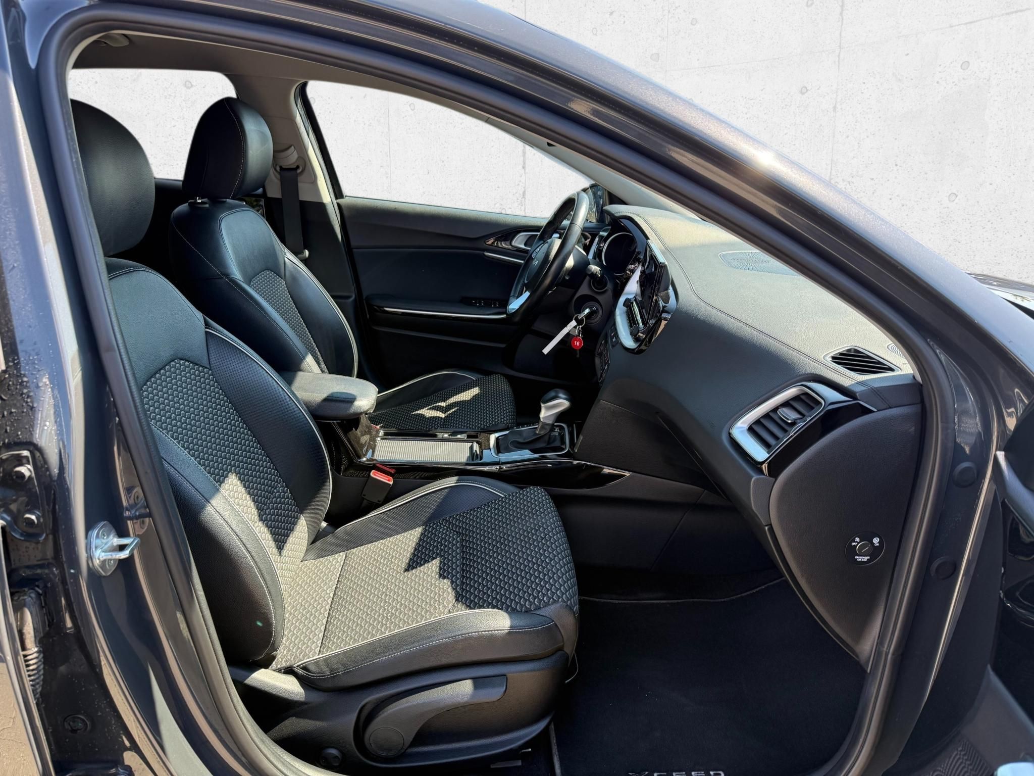 KIA XCEED