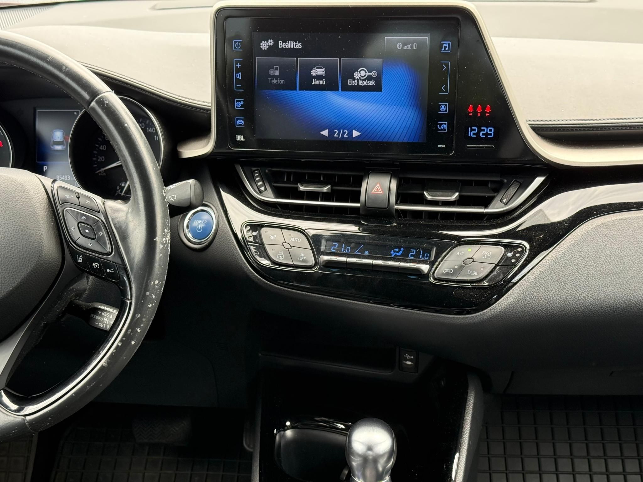TOYOTA C-HR