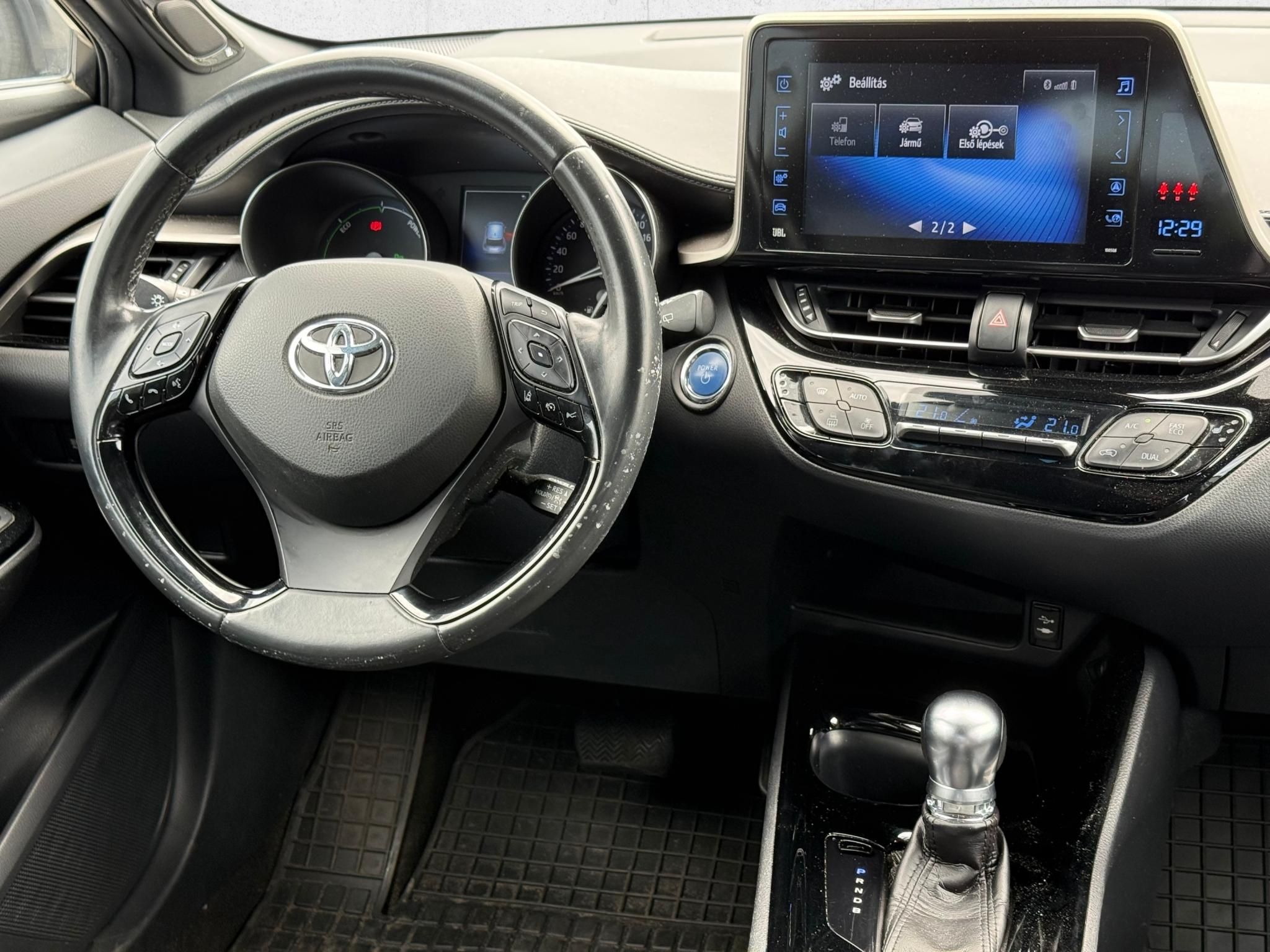 TOYOTA C-HR