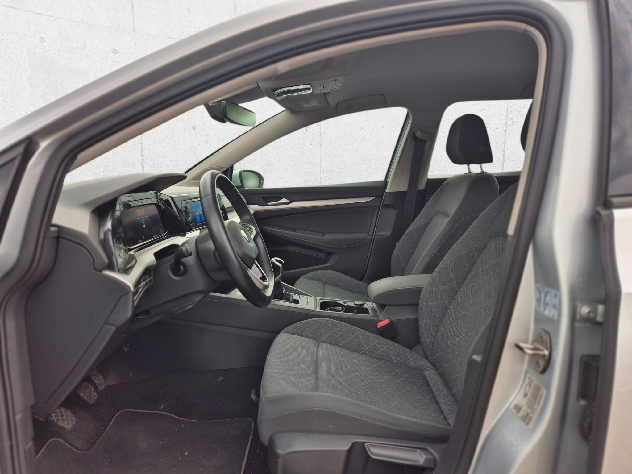 VOLKSWAGEN GOLF VIII
