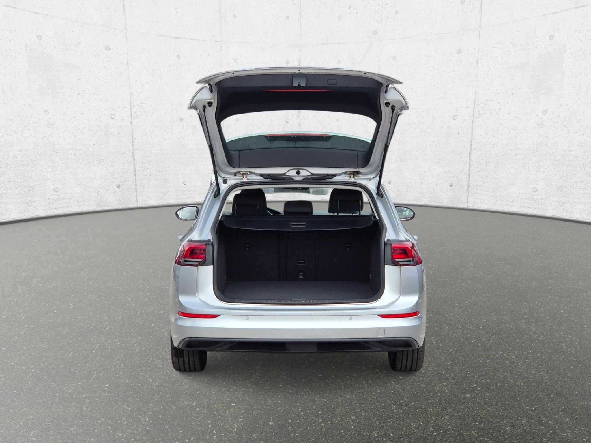 VOLKSWAGEN GOLF VIII