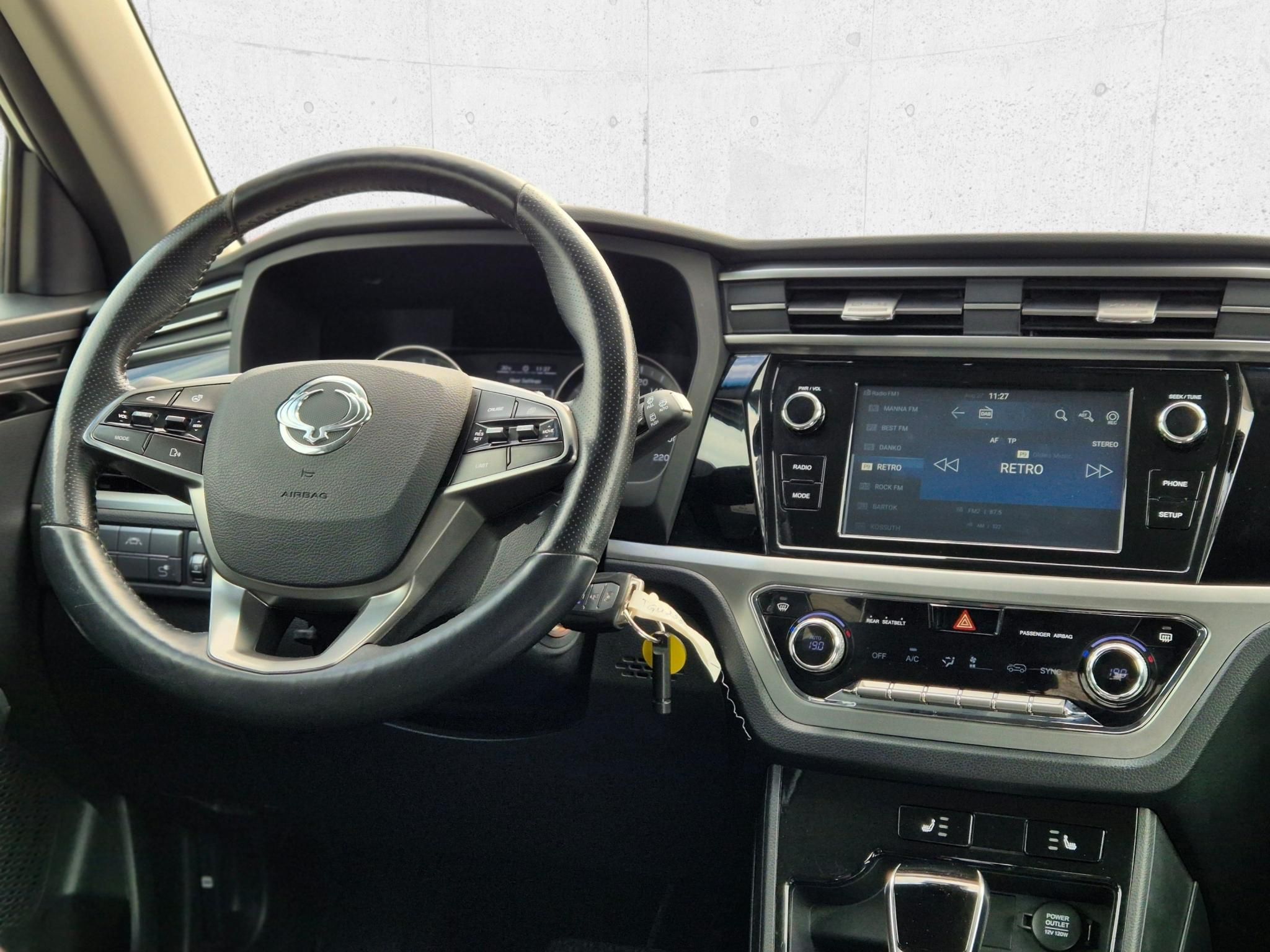 SSANGYONG KORANDO