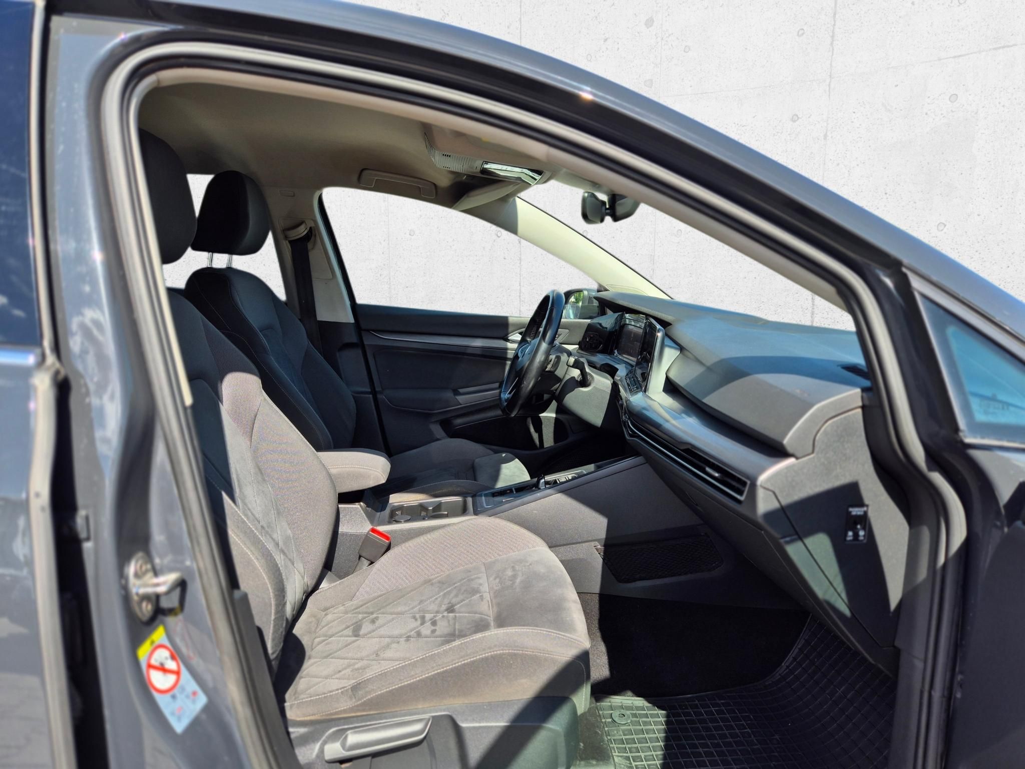 VOLKSWAGEN GOLF VIII