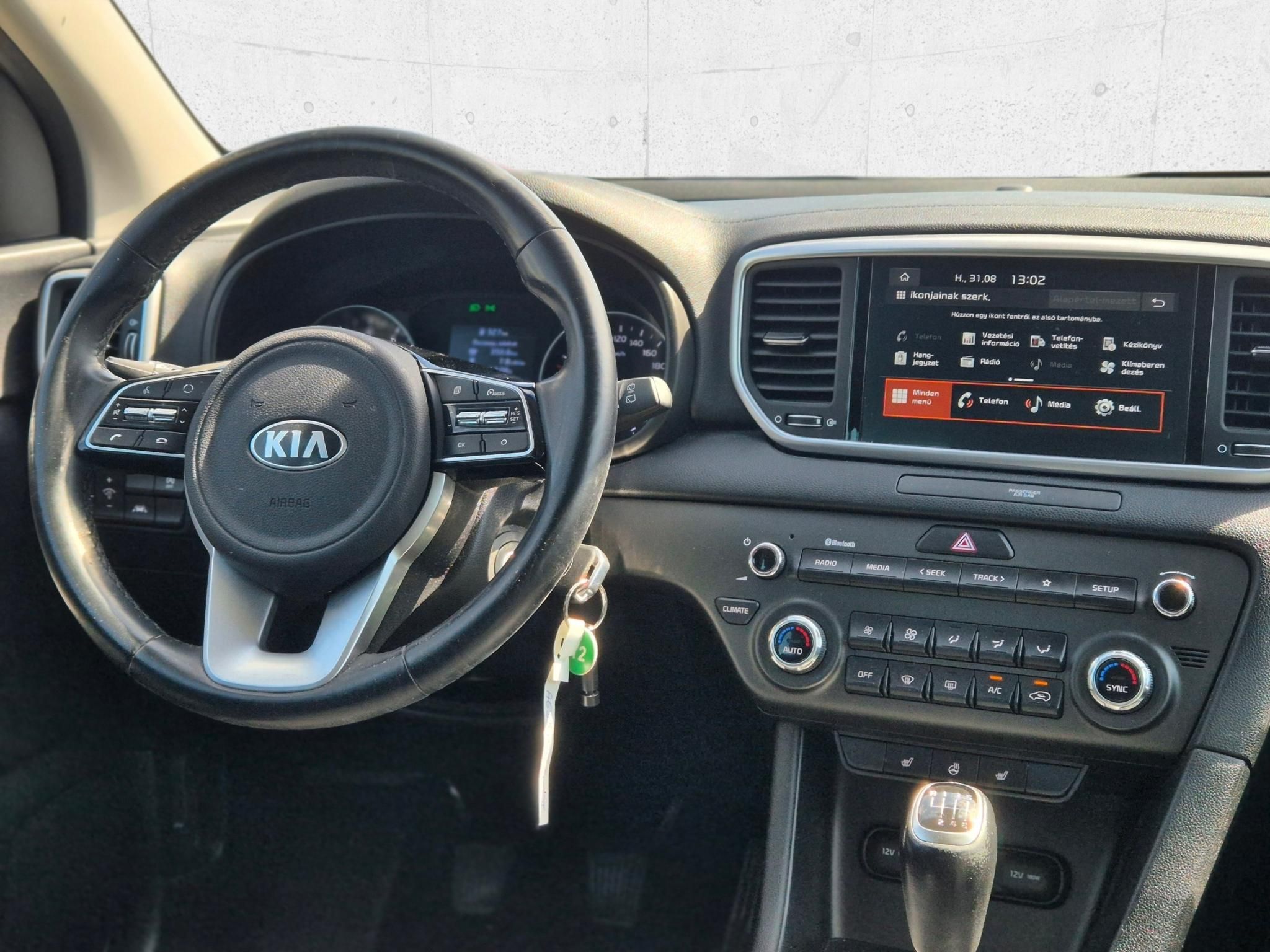 KIA SPORTAGE