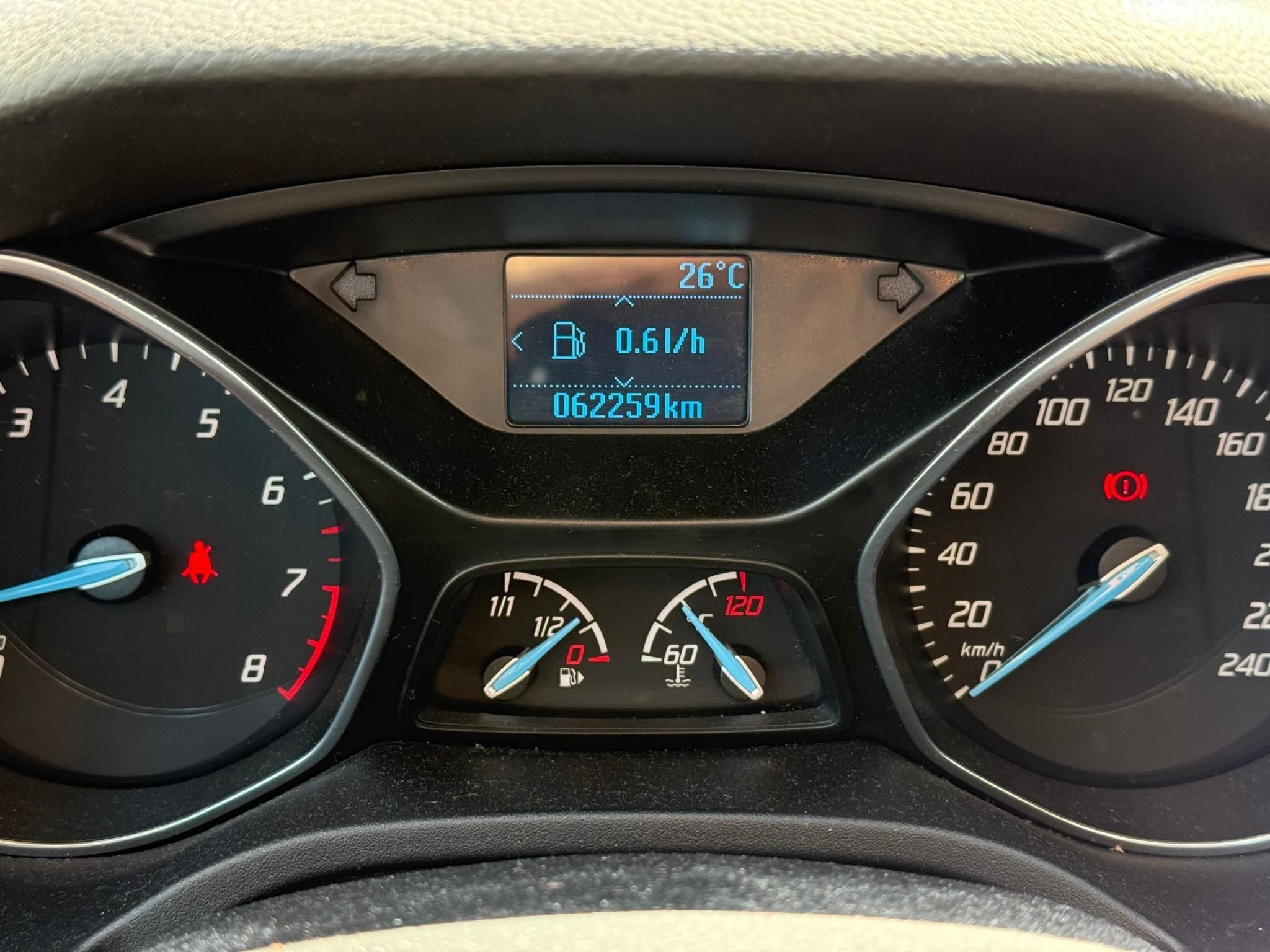 FORD FOCUS