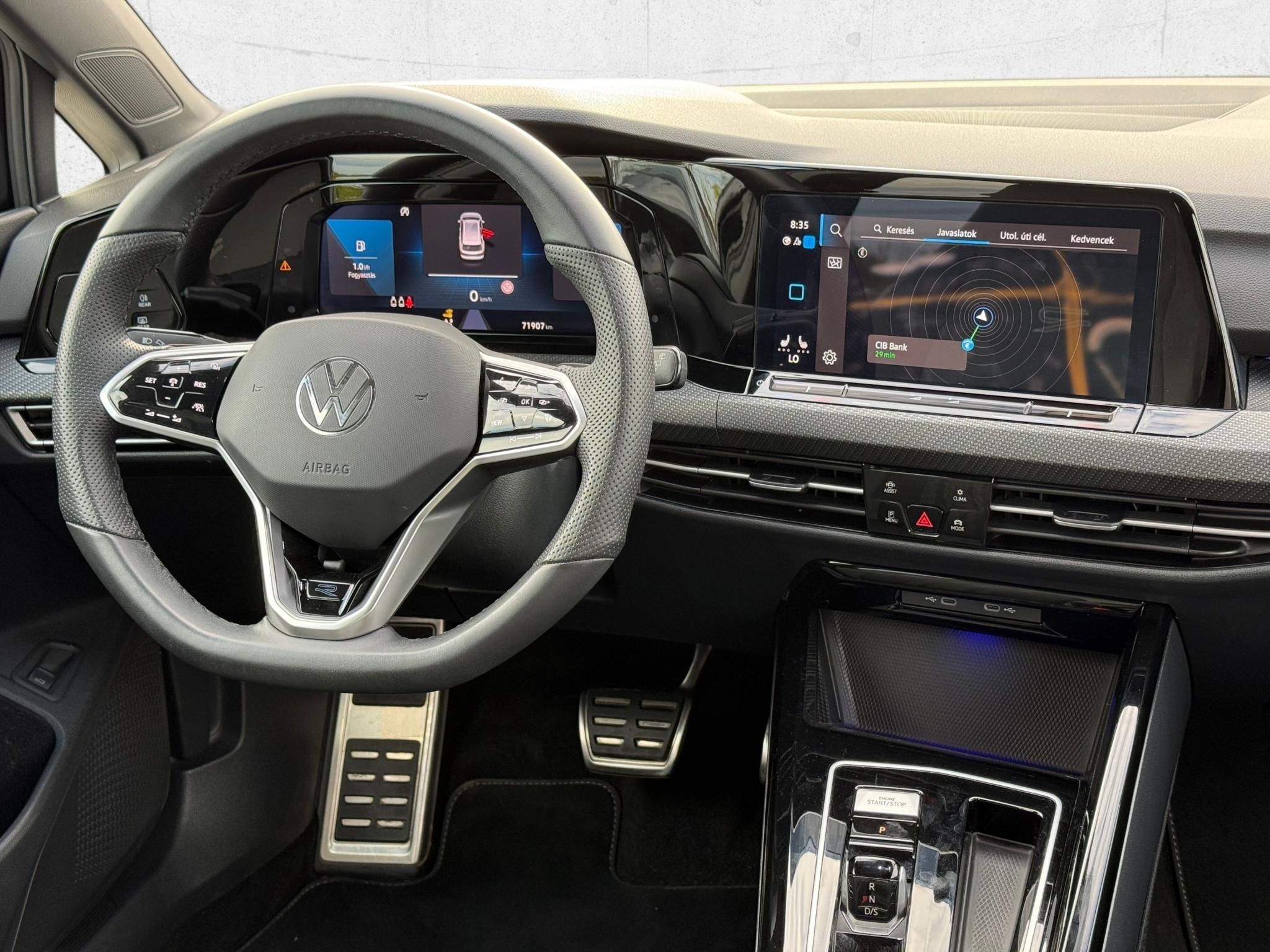 VOLKSWAGEN GOLF VIII