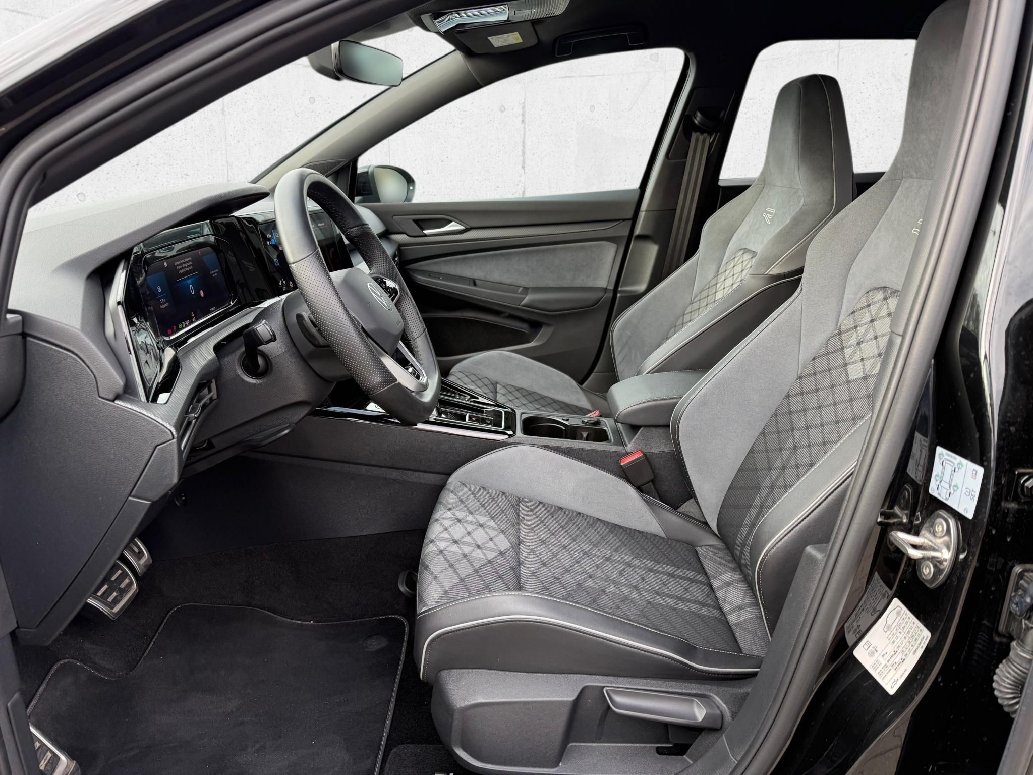 VOLKSWAGEN GOLF VIII