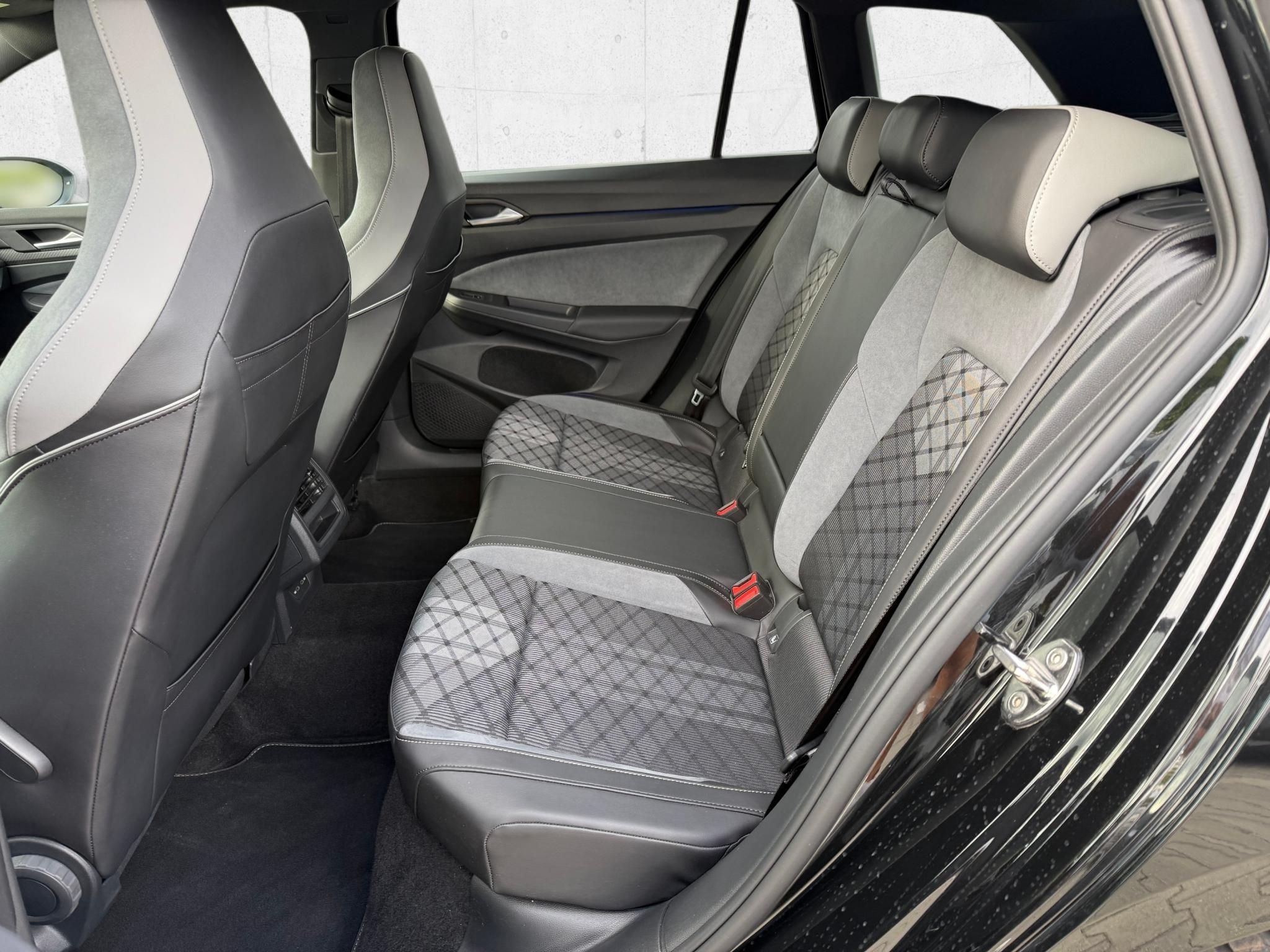 VOLKSWAGEN GOLF VIII
