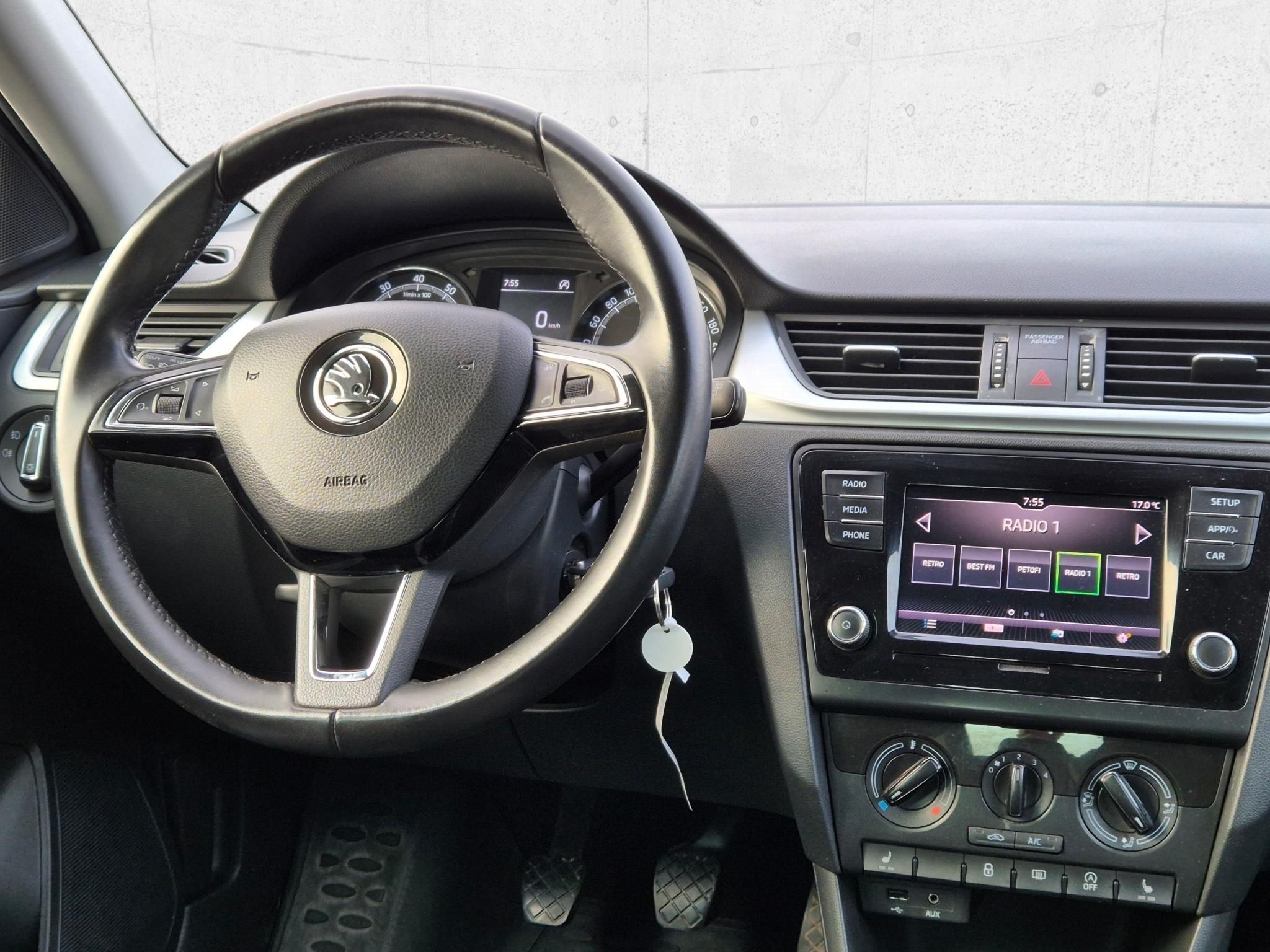 SKODA RAPID