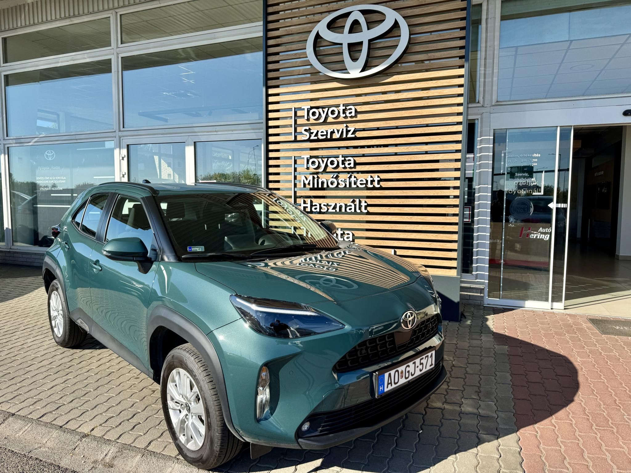 TOYOTA YARIS CROSS 1.5 Hybrid Comfort e-CVT Városi terepjáró (crossover)