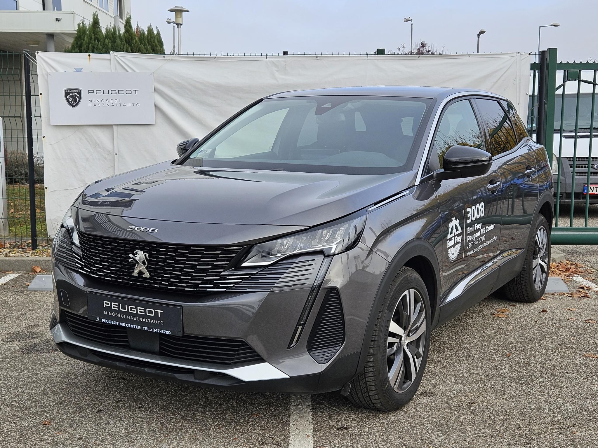 PEUGEOT 3008