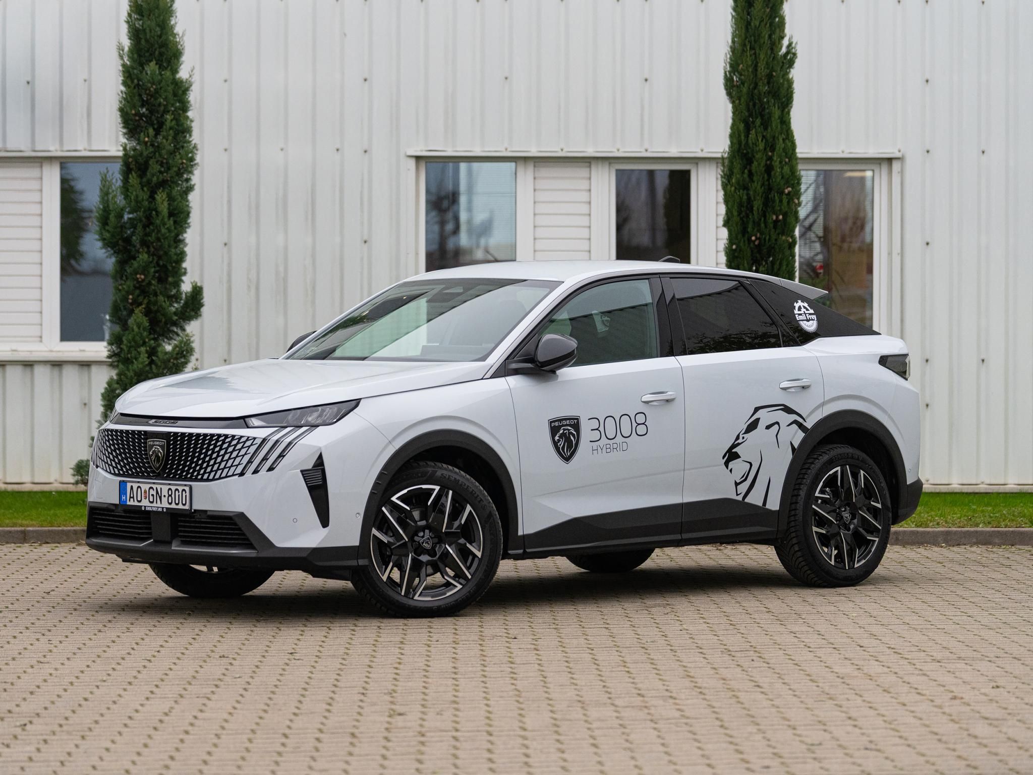 PEUGEOT 3008