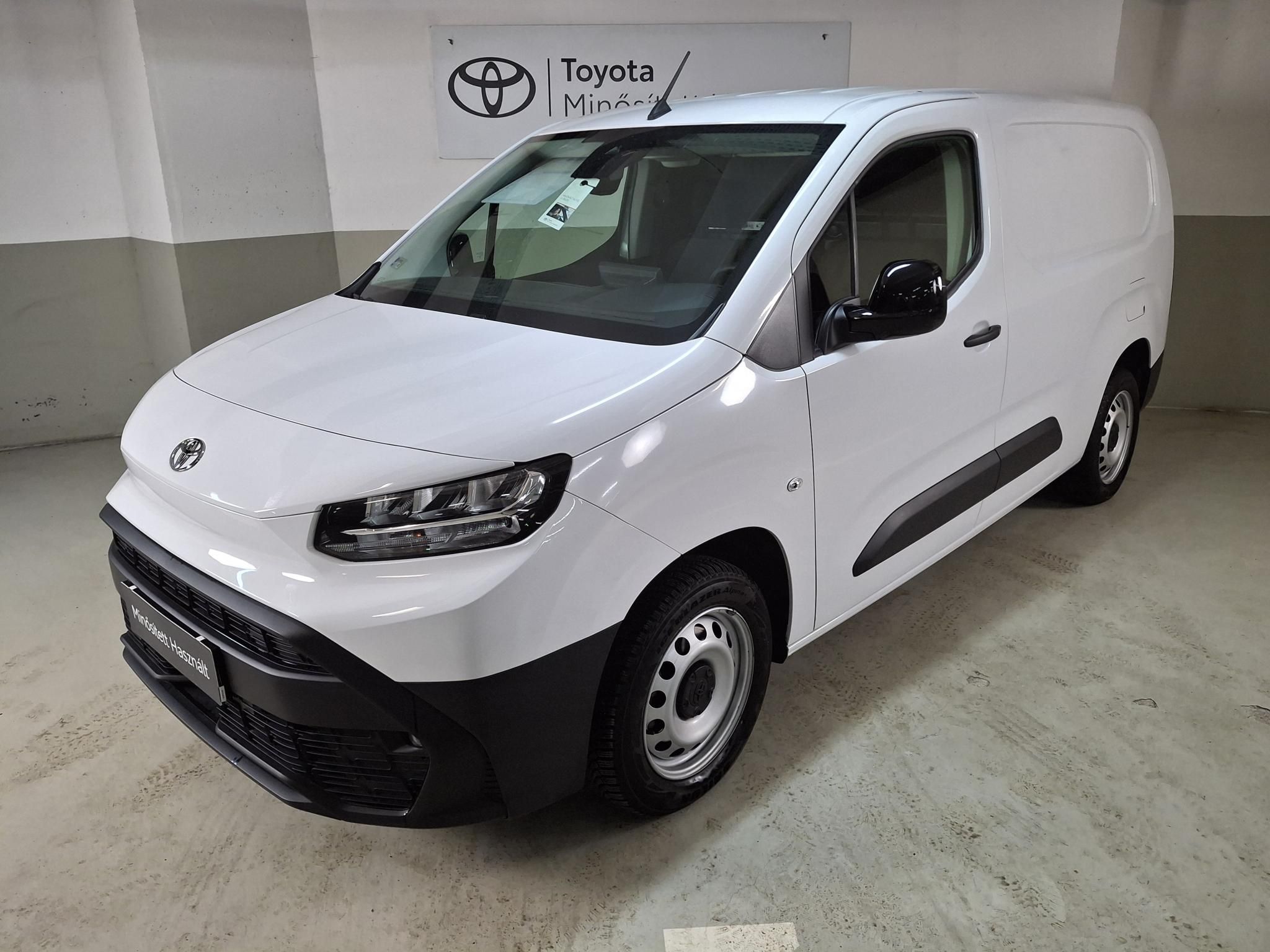 TOYOTA PROACE