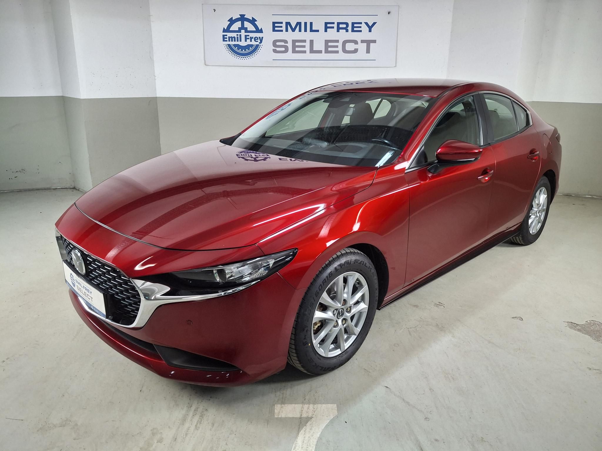 MAZDA 3