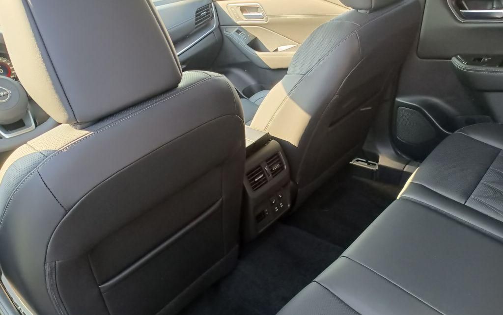 NISSAN X-TRAIL 1.5 e-Power e-4orce Tekna (Automata) +Bose +Fekete Nappabőr +20felni! - 11. kép