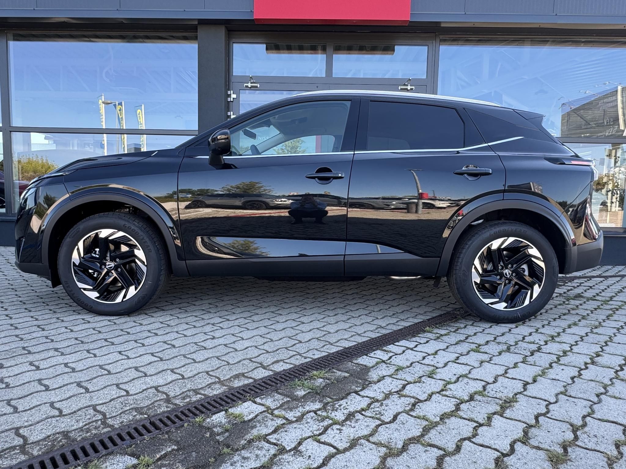 NISSAN QASHQAI 1.3 DIG-T Mild Hybrid N-Connecta X-Tronic Ajándék Téli Csomaggal! Készletről azonnal vihető! - 7. kép