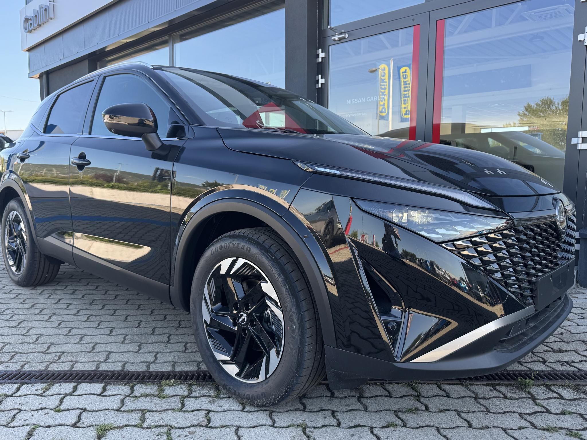 NISSAN QASHQAI 1.3 DIG-T Mild Hybrid N-Connecta X-Tronic Téli csomaggal! Készletről azonnal vihető! - 3. kép