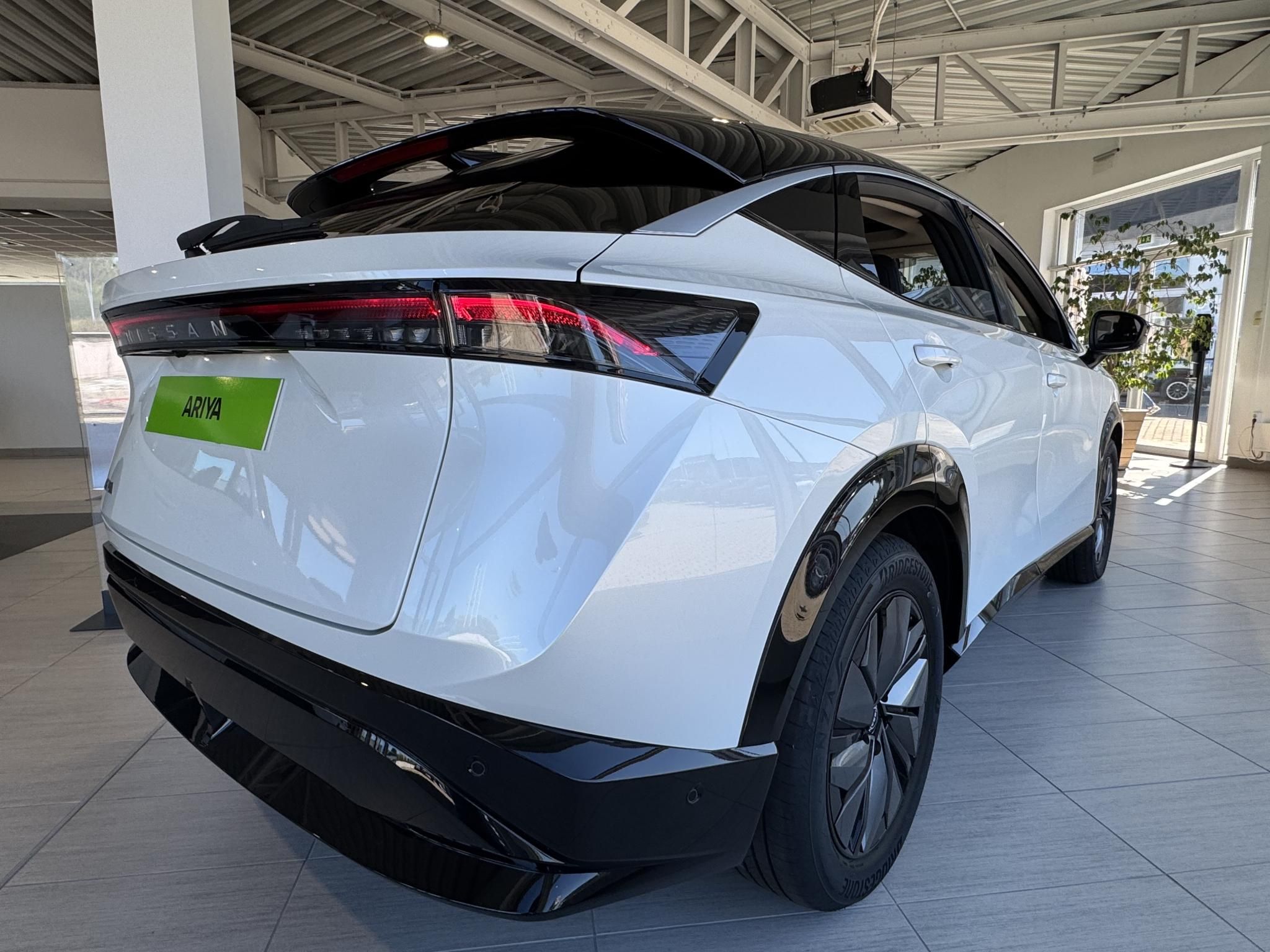 NISSAN ARIYA 63kWh Evolve + 22 kW-os fedélzeti töl0tő CÉGEKNEK ÁLLAMI TÁMOGATÁSSAL ÉRVÉNYES A VÉTELÁR - 9. kép