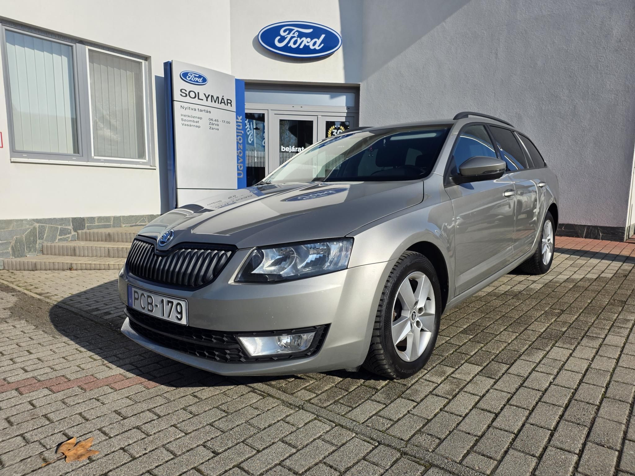 SKODA OCTAVIA Combi 1.6 CR TDI Ambition Magyarországi sérülésmentes