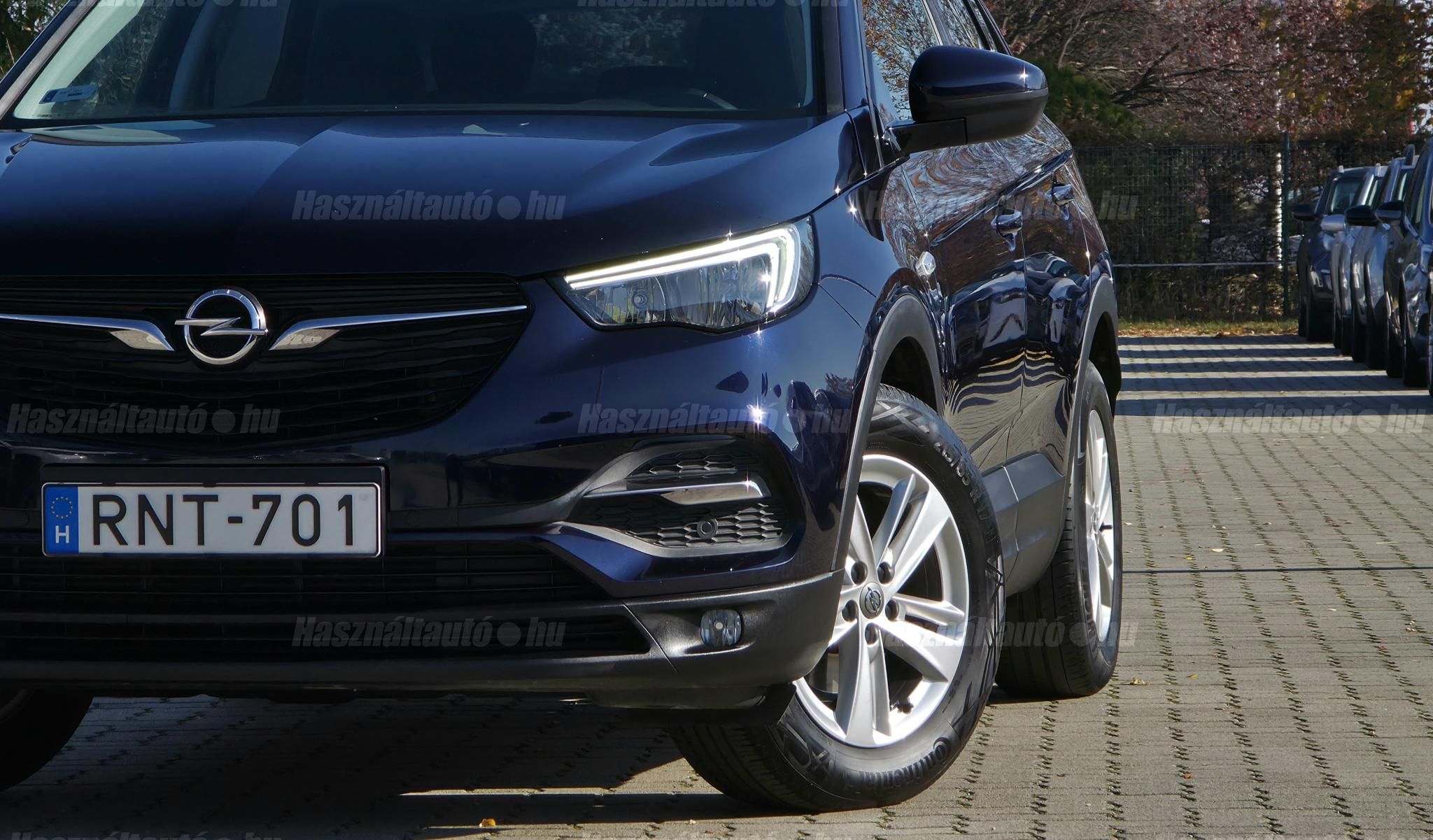 OPEL GRANDLAND X
