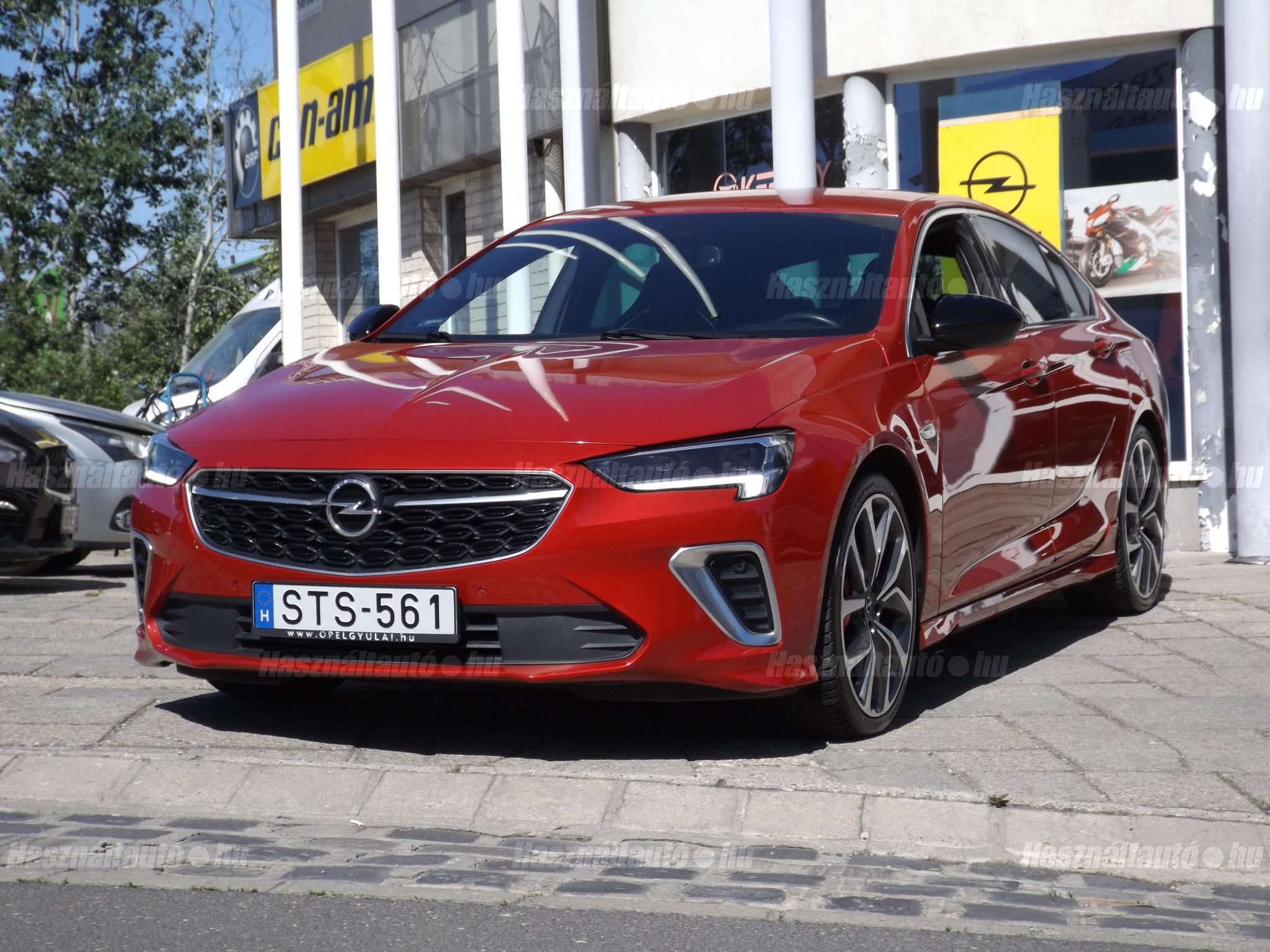 OPEL INSIGNIA