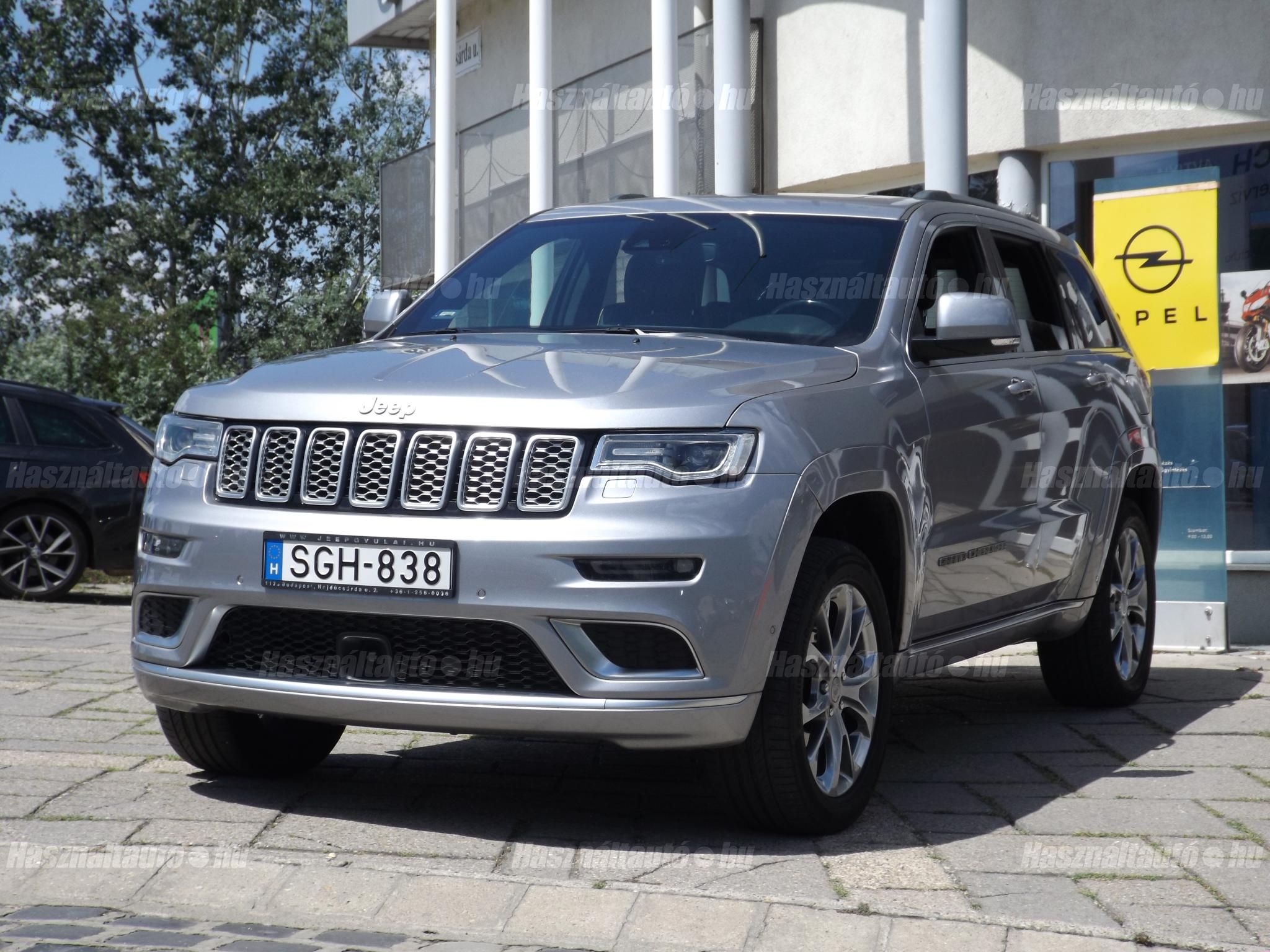 JEEP GRAND CHEROKEE