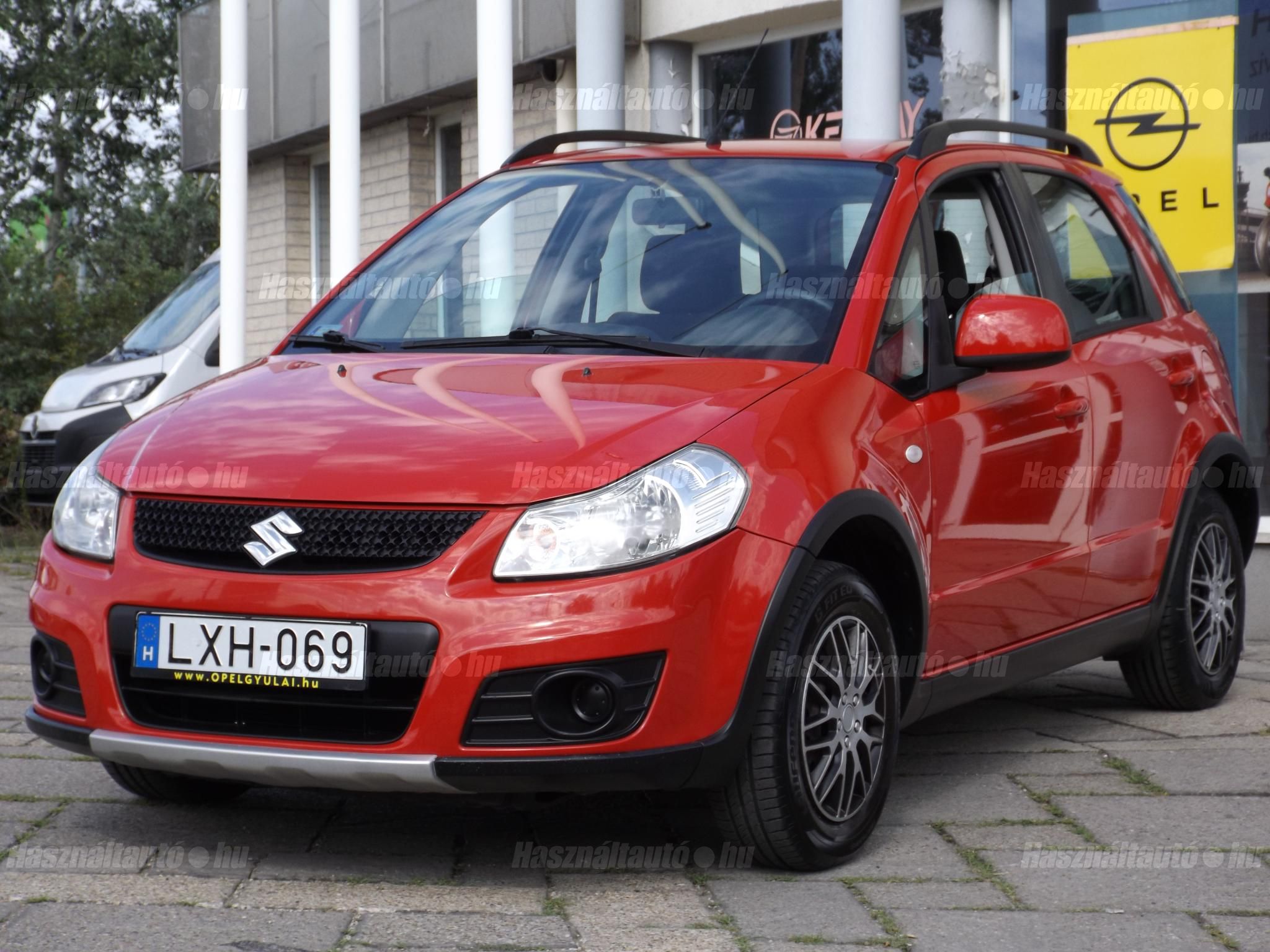 SUZUKI SX4
