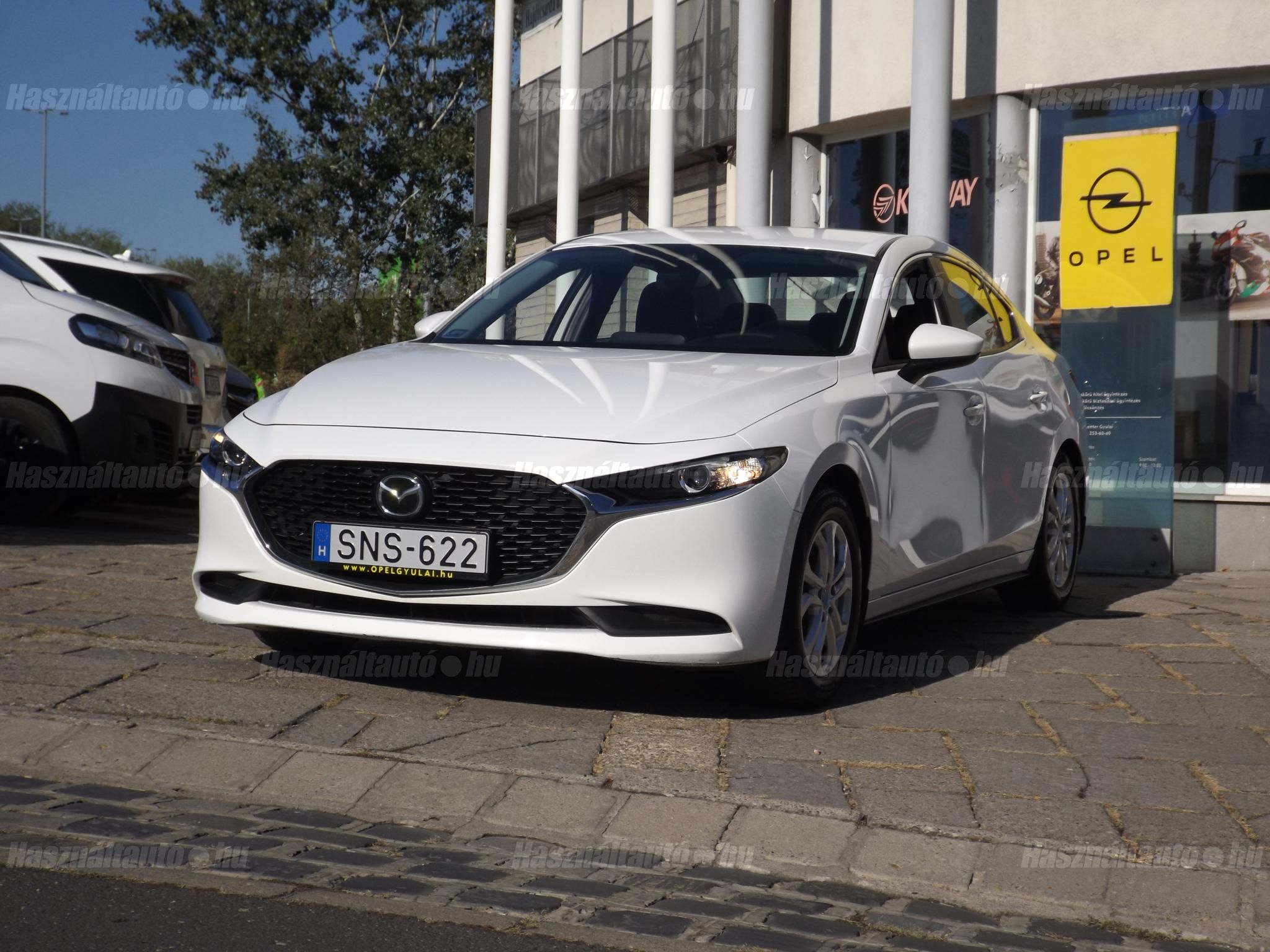 MAZDA 3